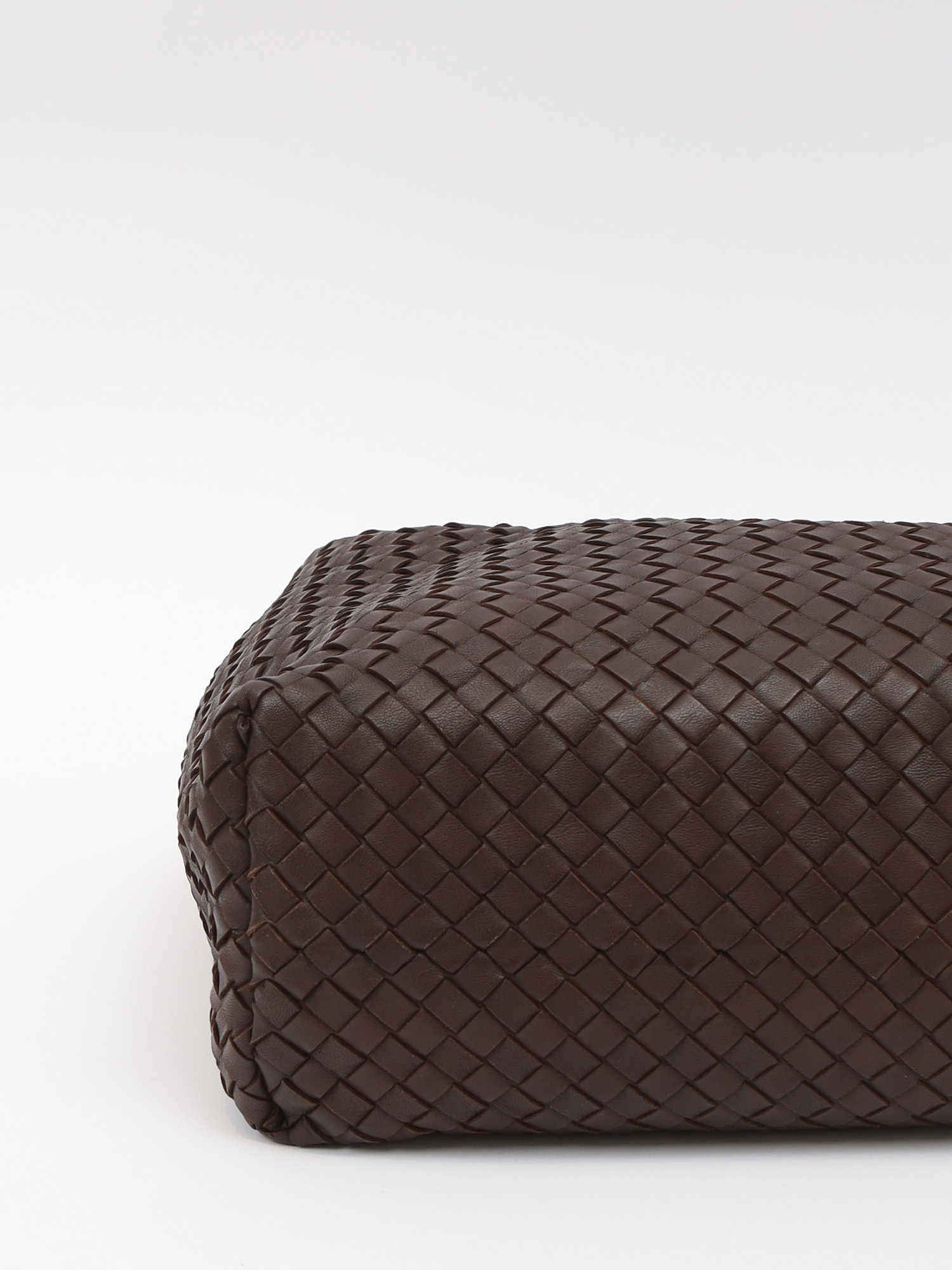 Bottega Veneta Sloane 6