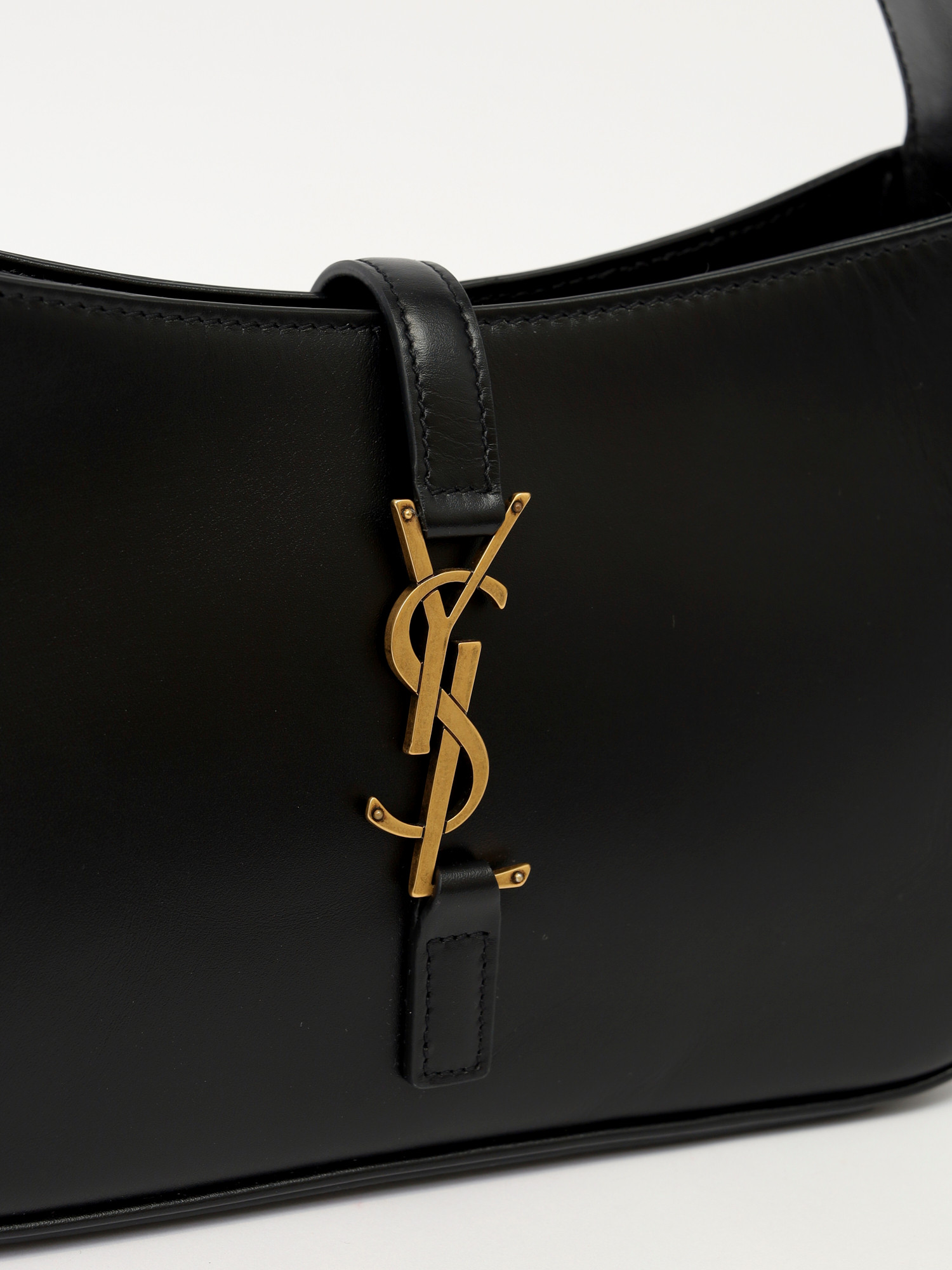 Saint Laurent Le 5 a 7  4