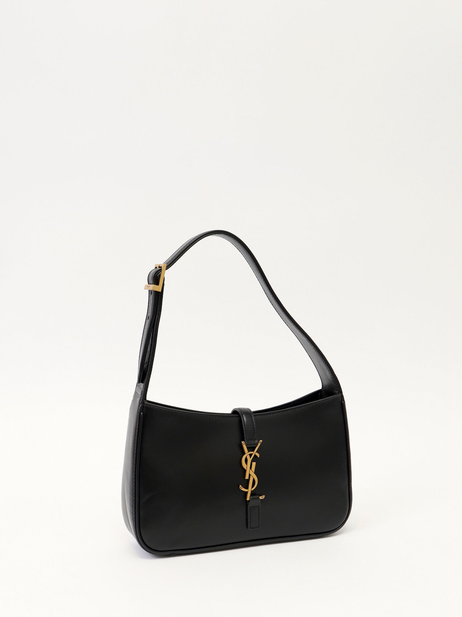 Saint Laurent Le 5 a 7  2