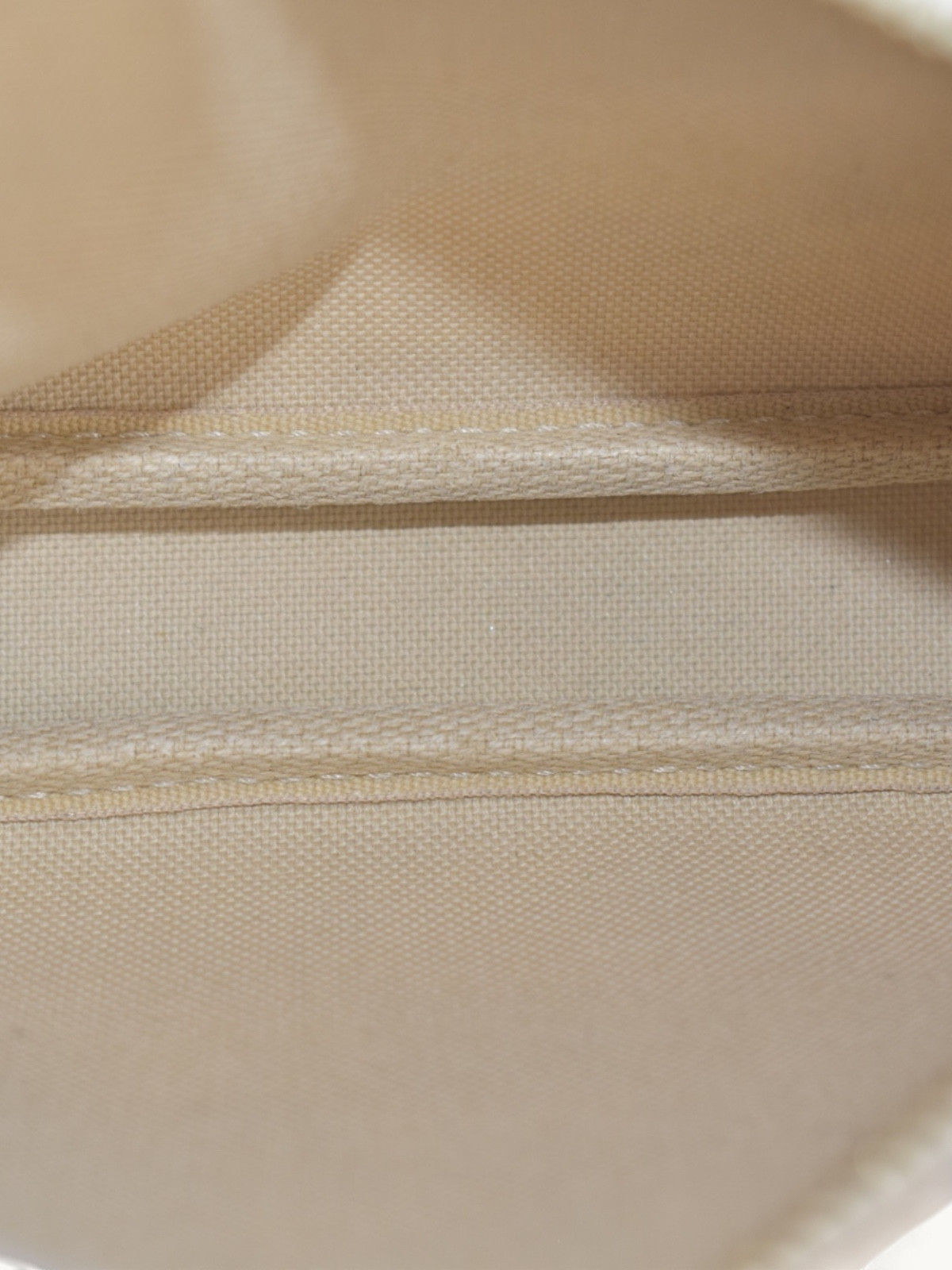 Louis Vuitton Pochette  10