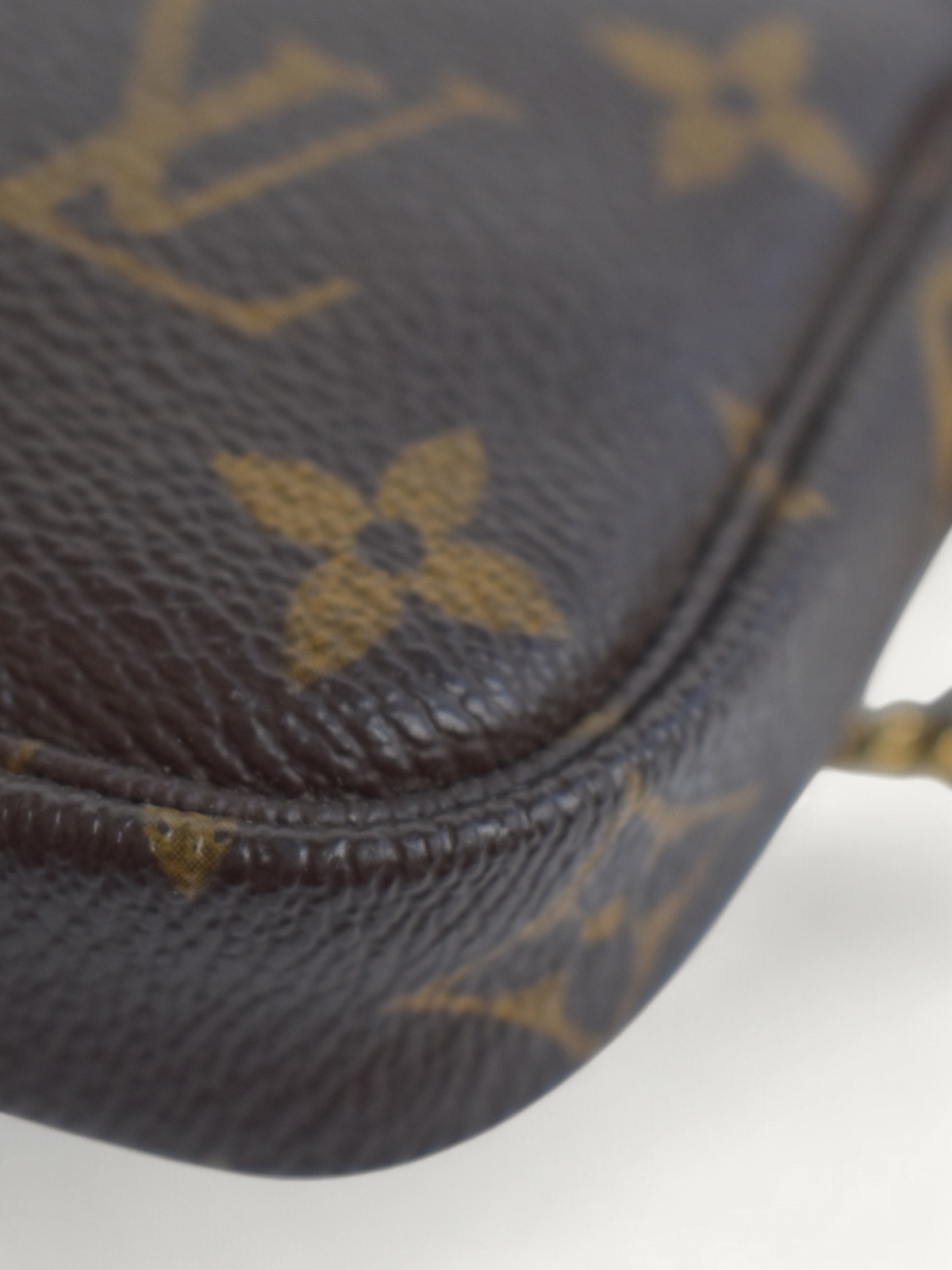 Louis Vuitton Pochette  4