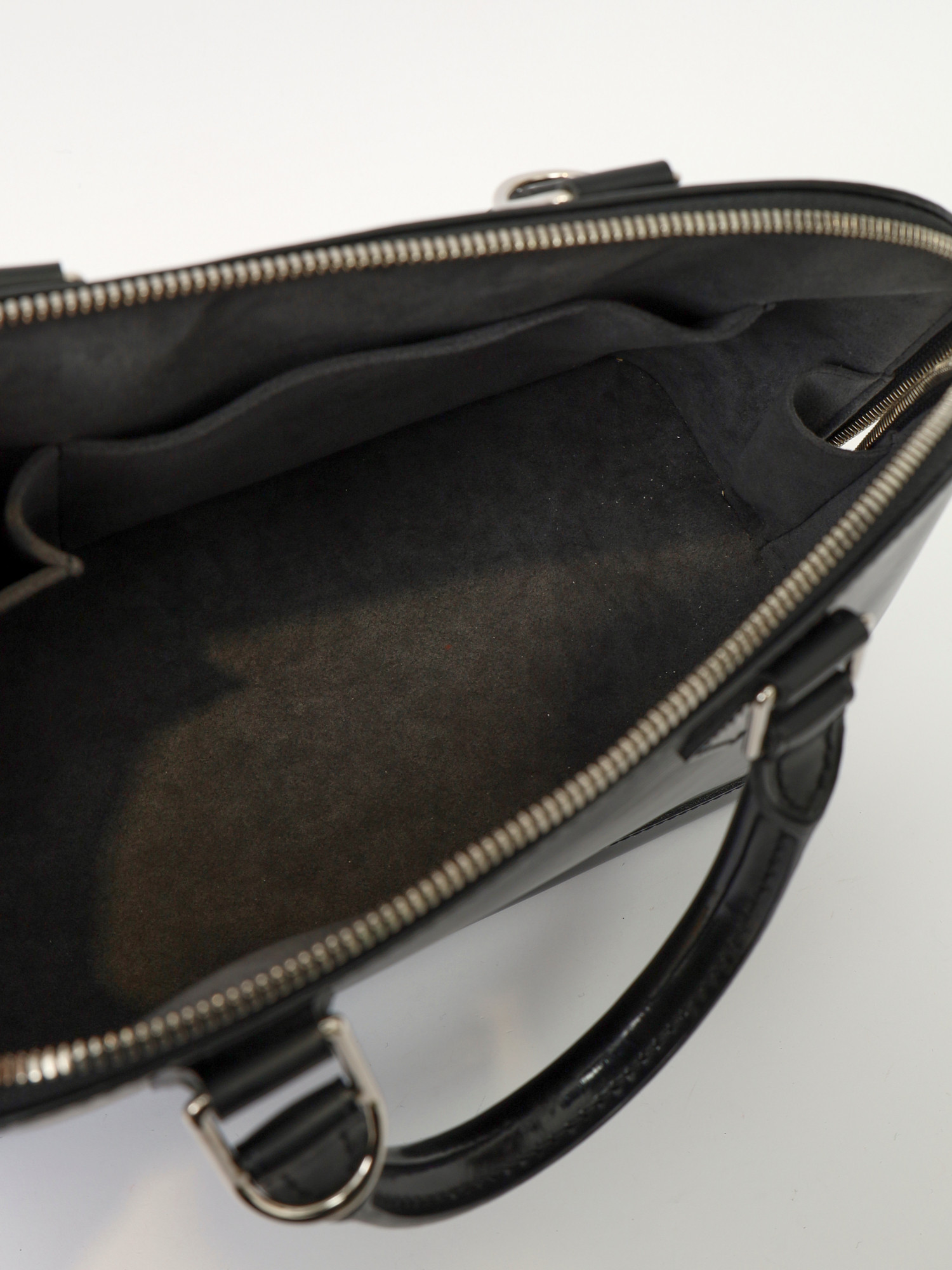 Louis Vuitton Alma  10