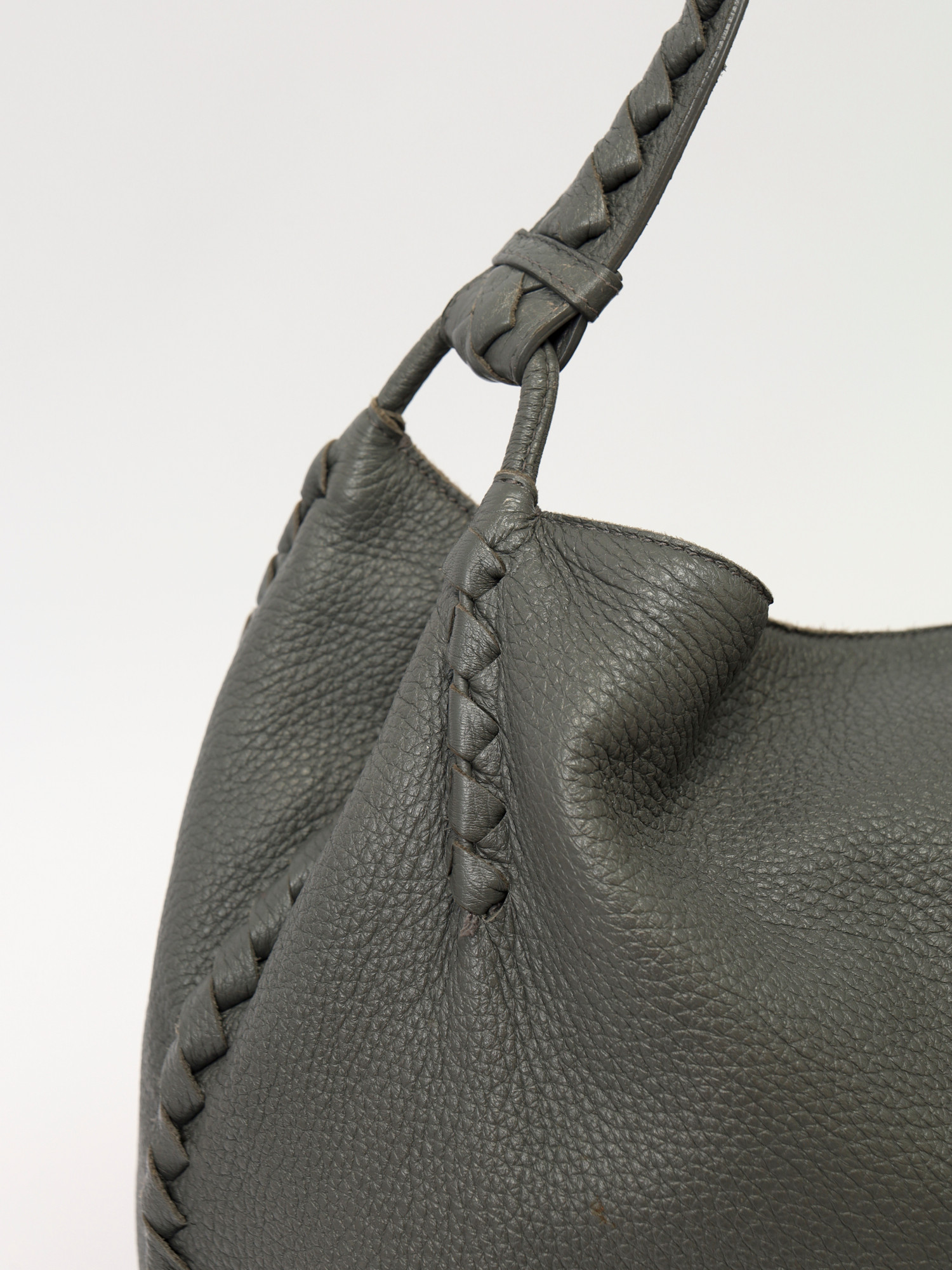 Bottega Veneta Leather Bag  4