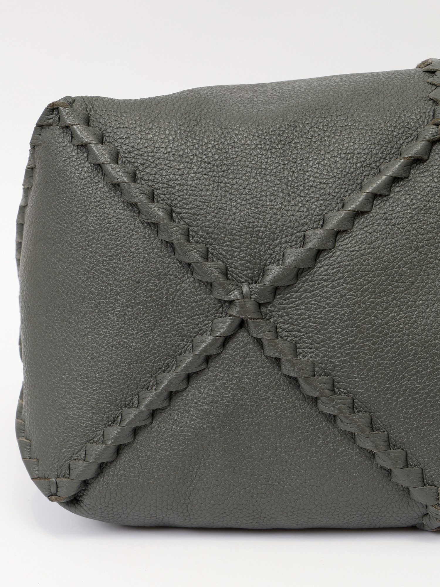 Bottega Veneta Leather Bag  7