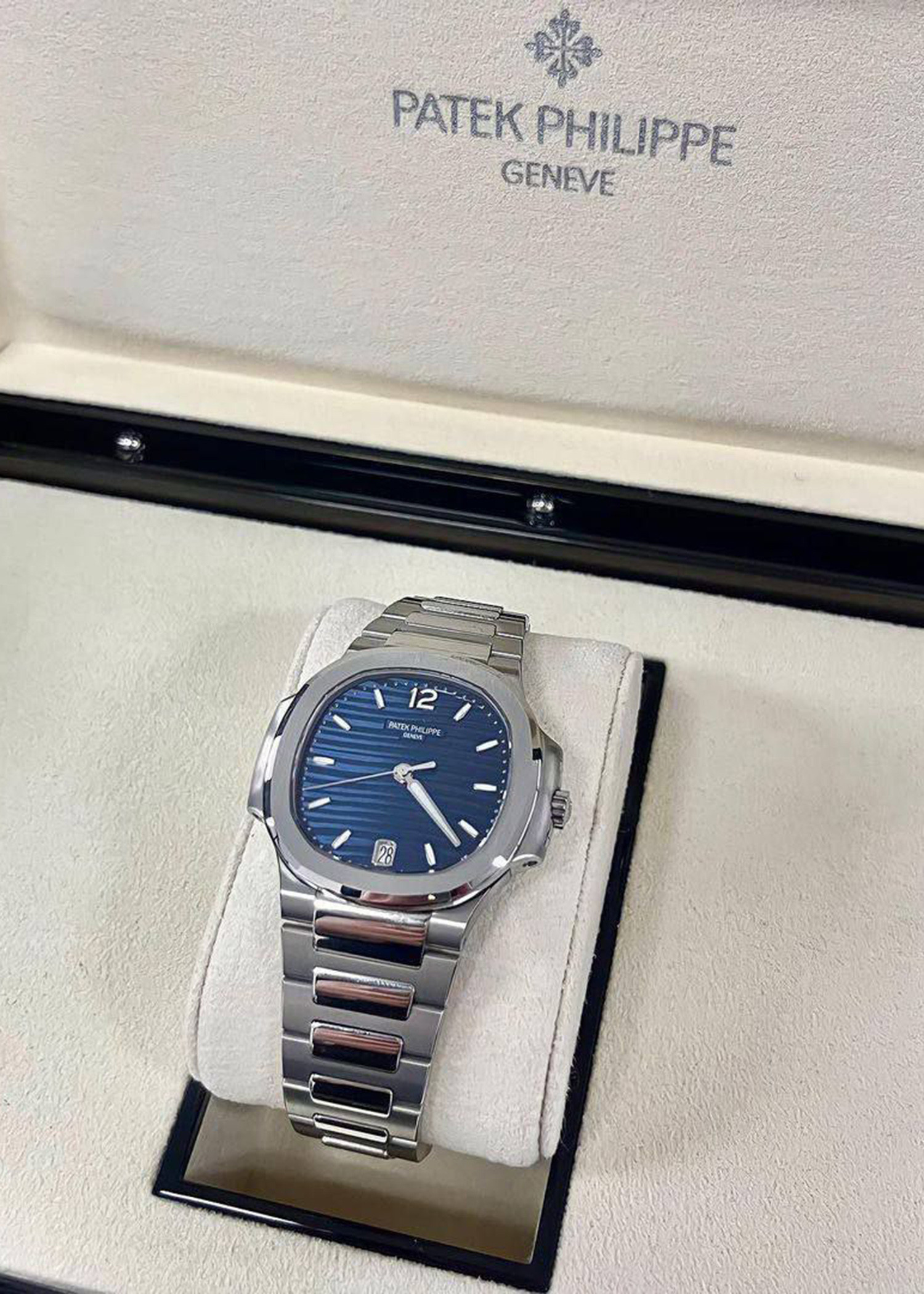 Patek Philippe Nautilus 1