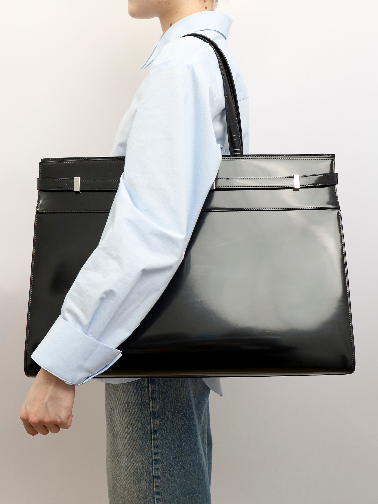 Saint Laurent Manhattan 1