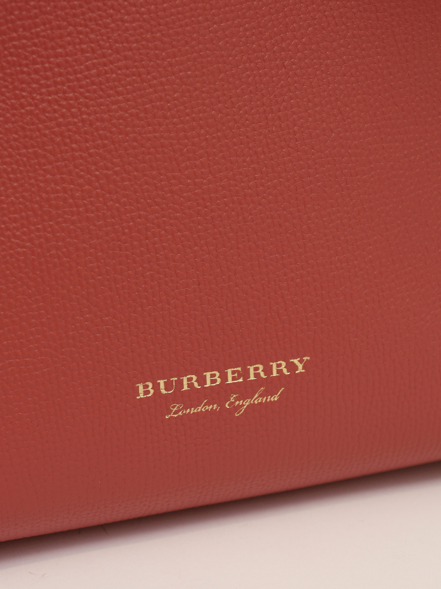 Burberry Banner  5