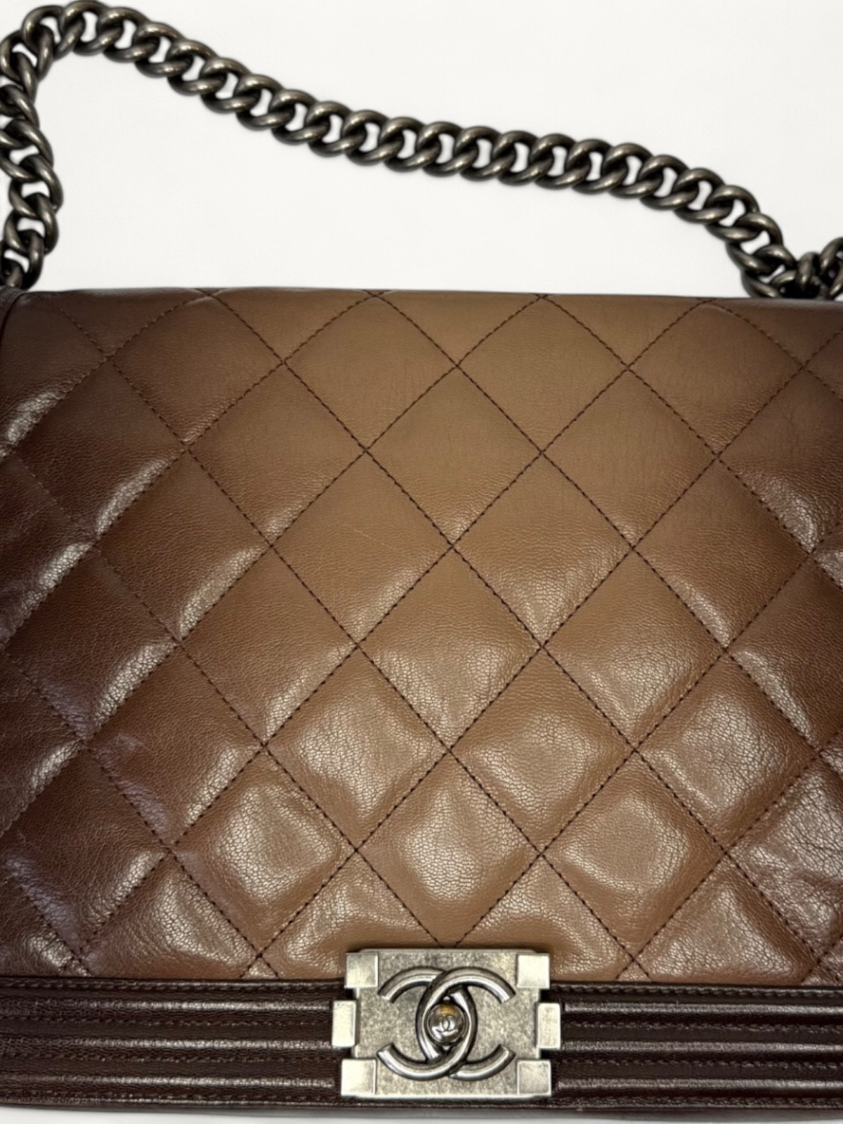 Сумки Chanel Boy изображение #3