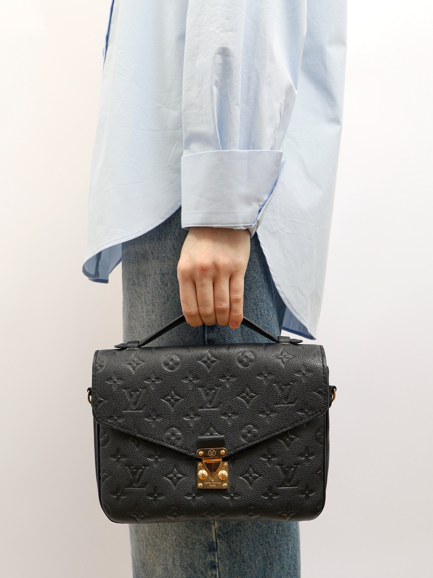 Сумки Louis Vuitton Pochette Metis изображение #2