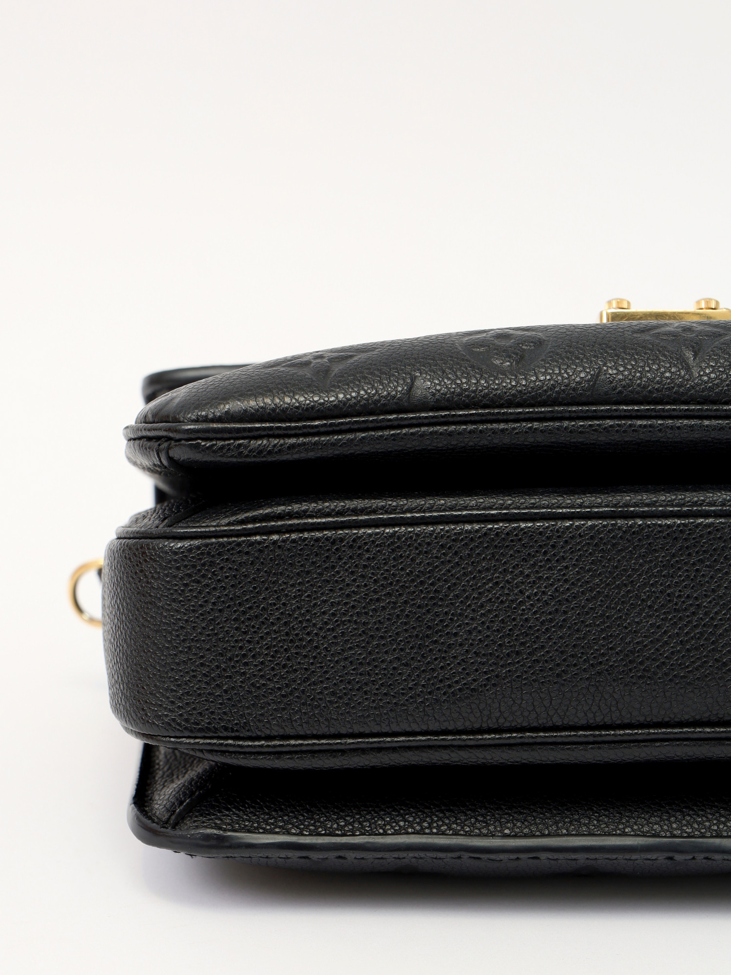 Сумки Louis Vuitton Pochette Metis изображение #11