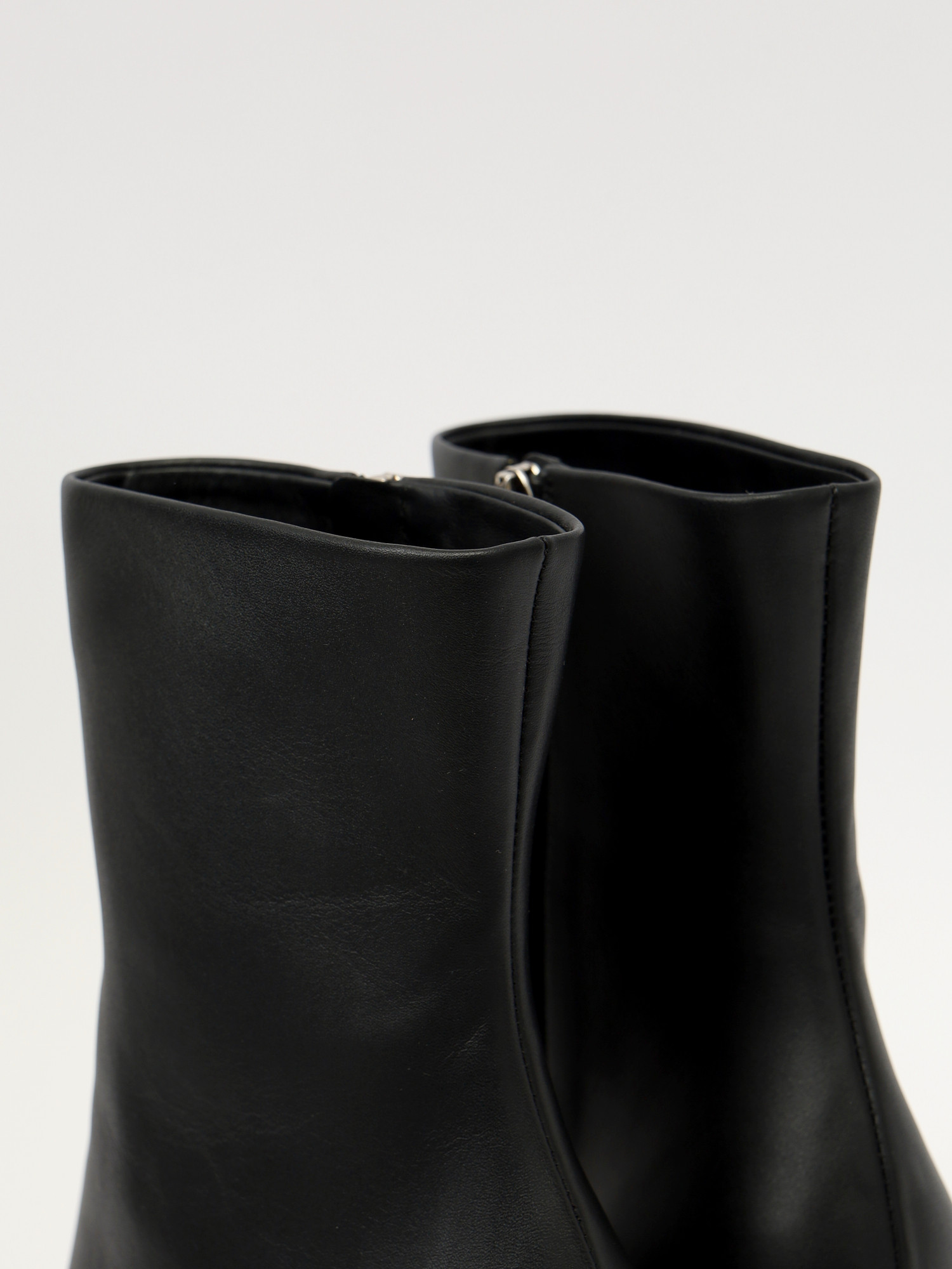 Balenciaga Shoes 40 8