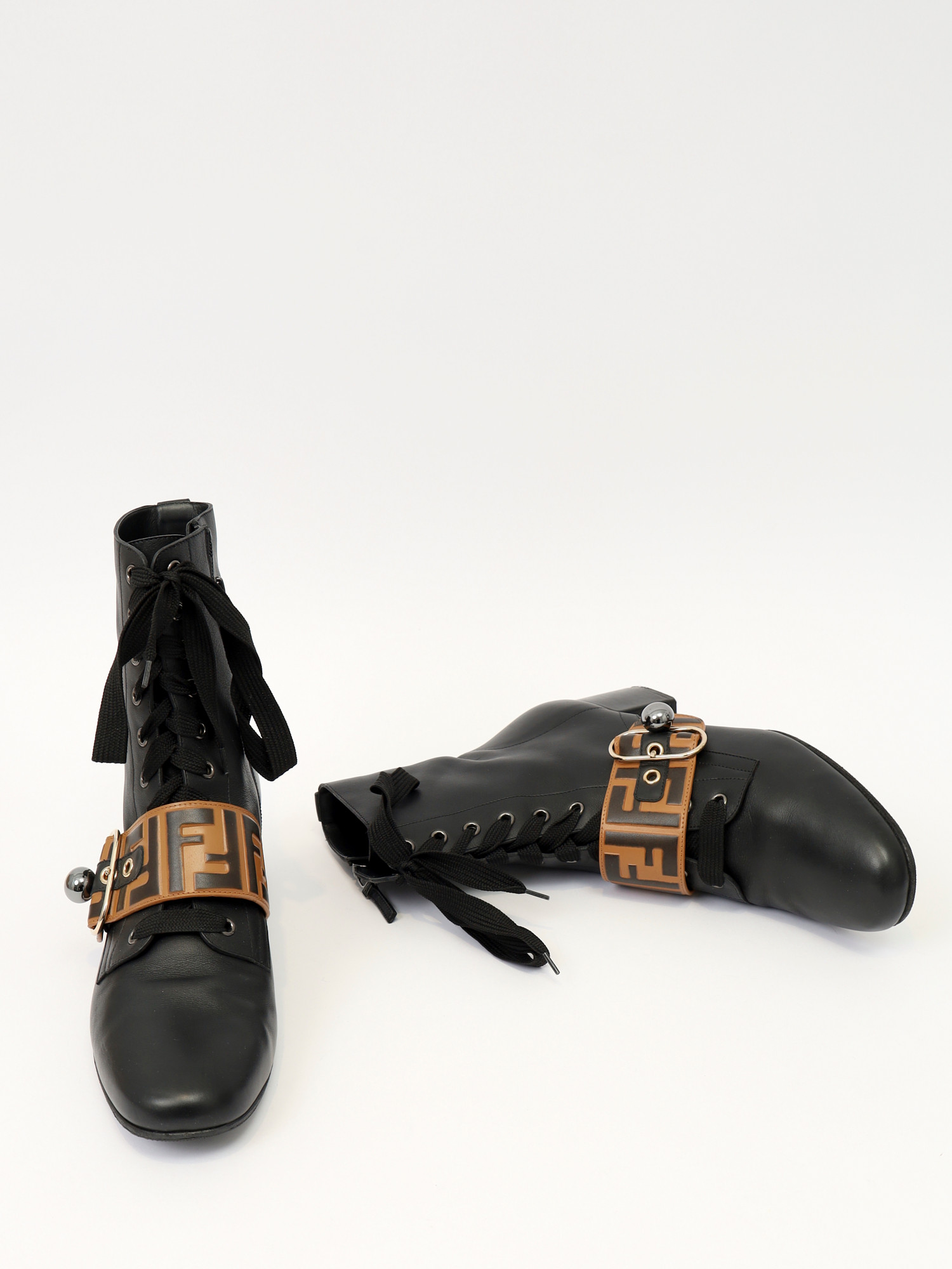 Fendi Shoes 41 5