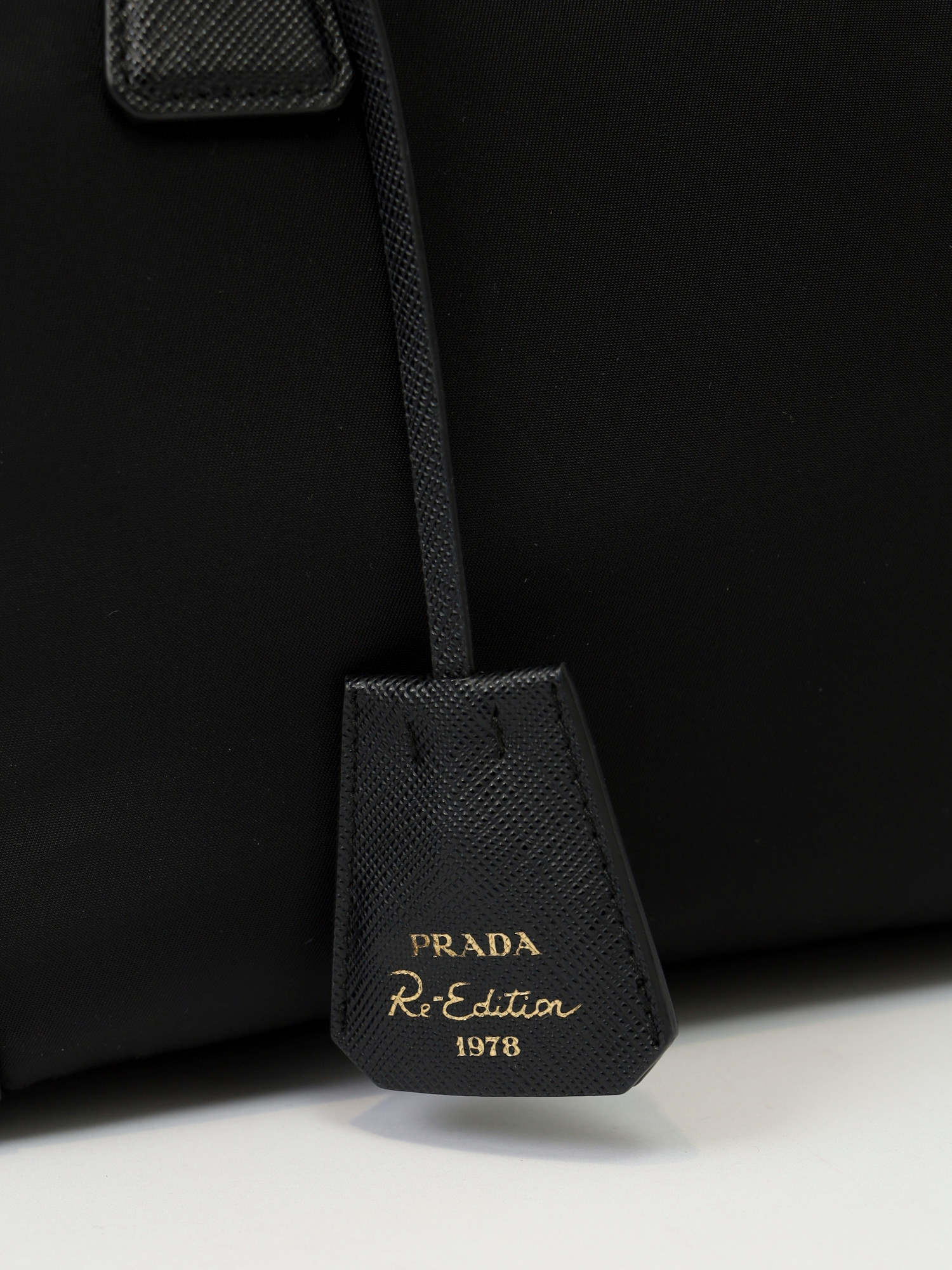 Prada Re-Edition 1978 5