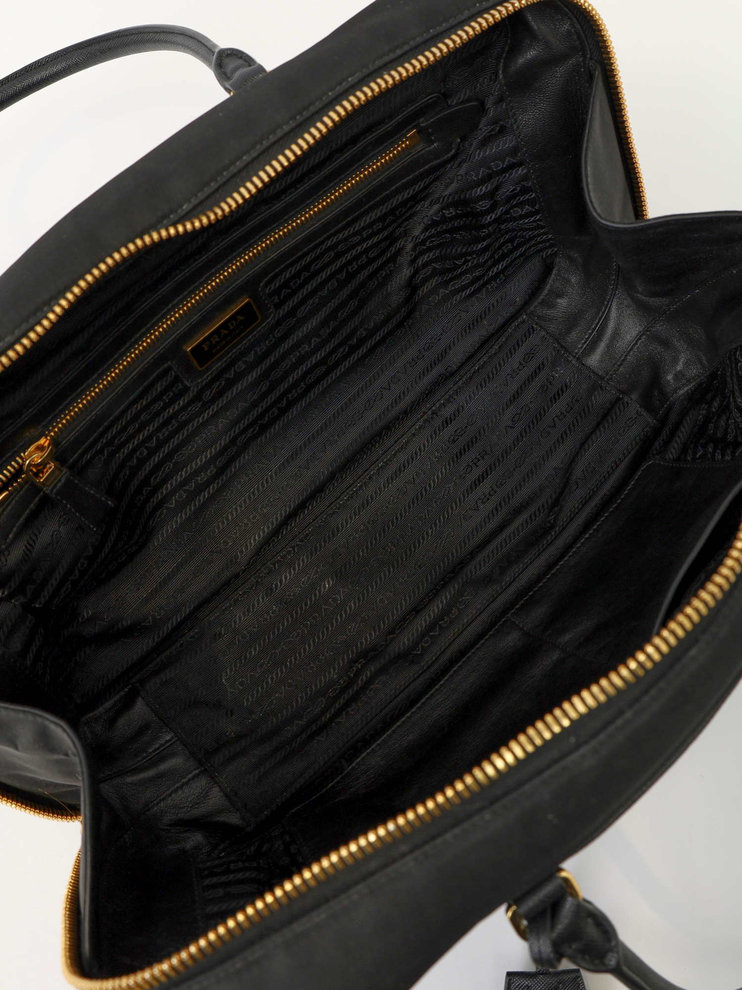 Prada Re-Edition 1978 11