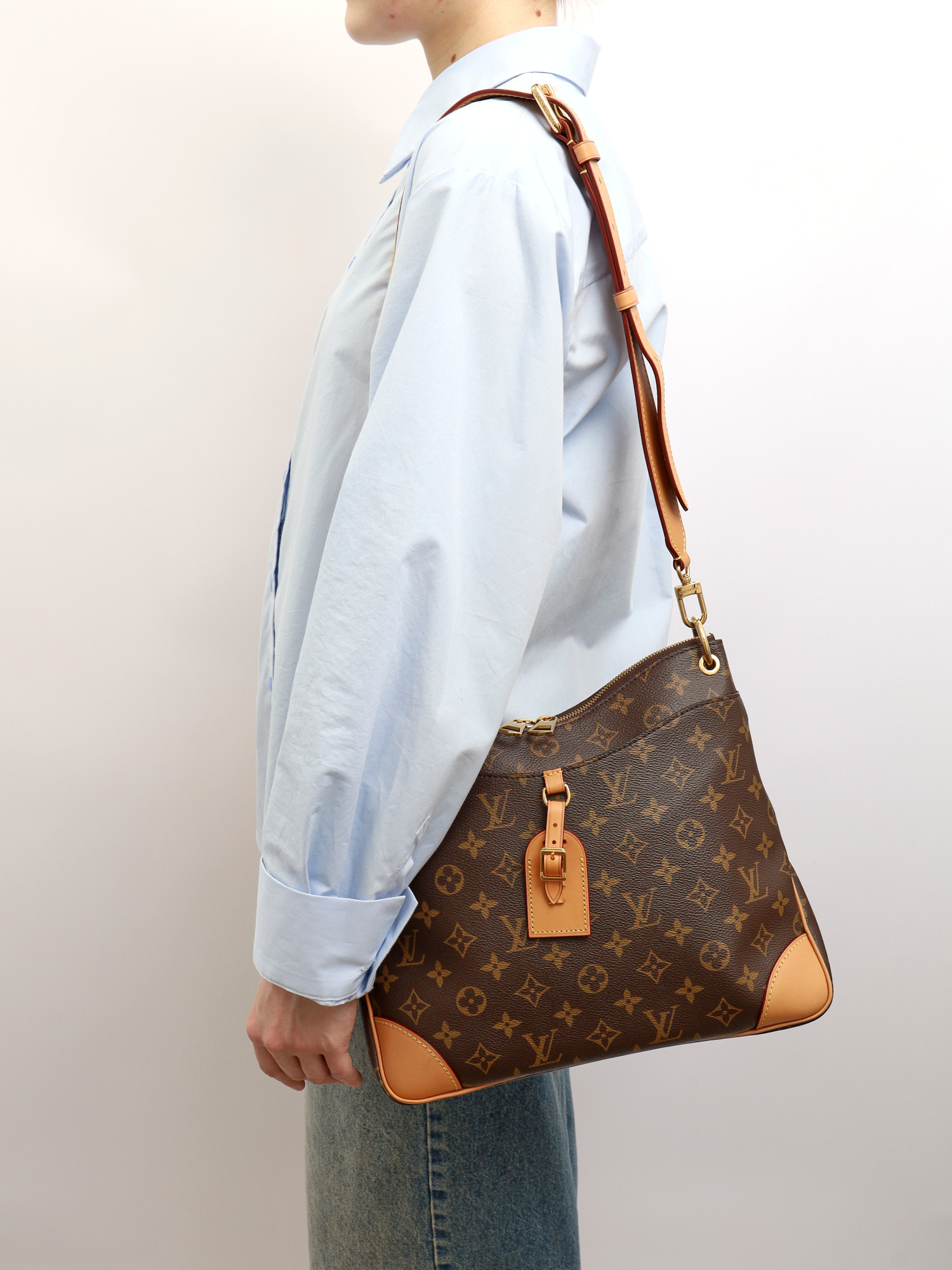 Louis Vuitton Odeon  2