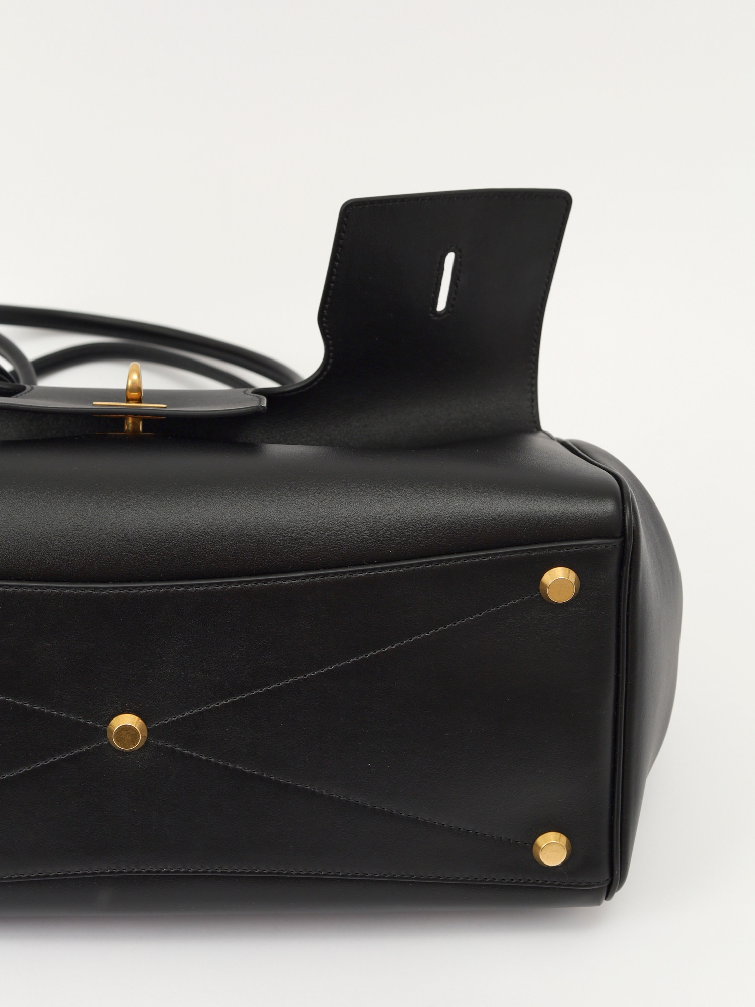 Balenciaga Bel Air 8