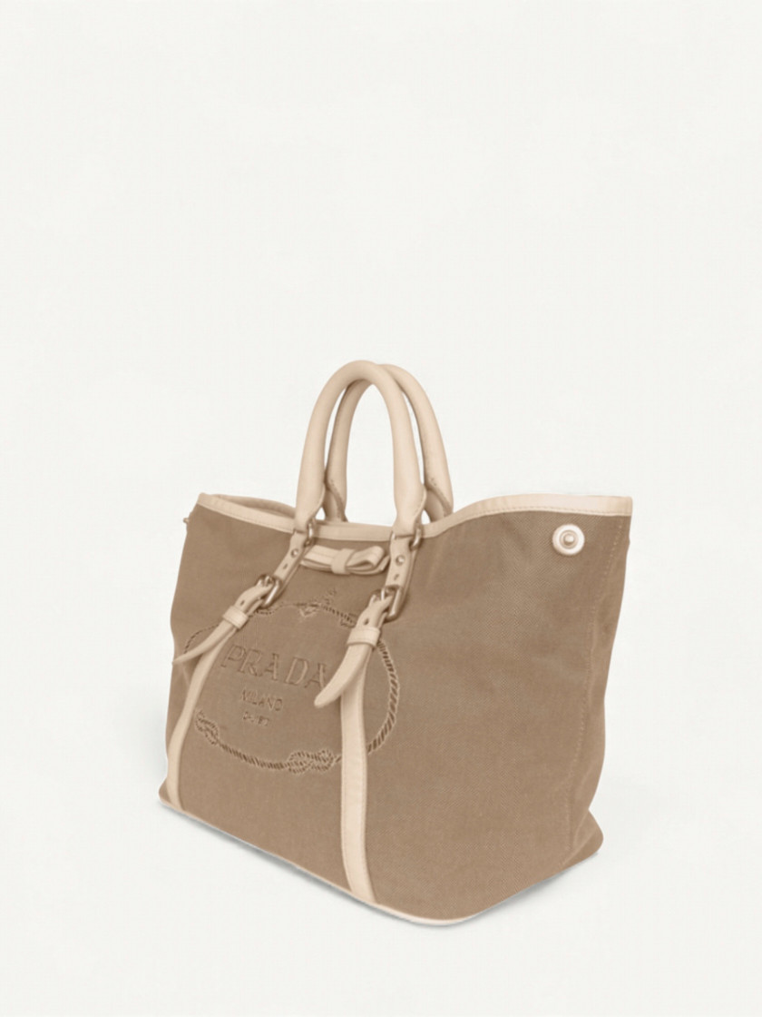 Prada Logo  2