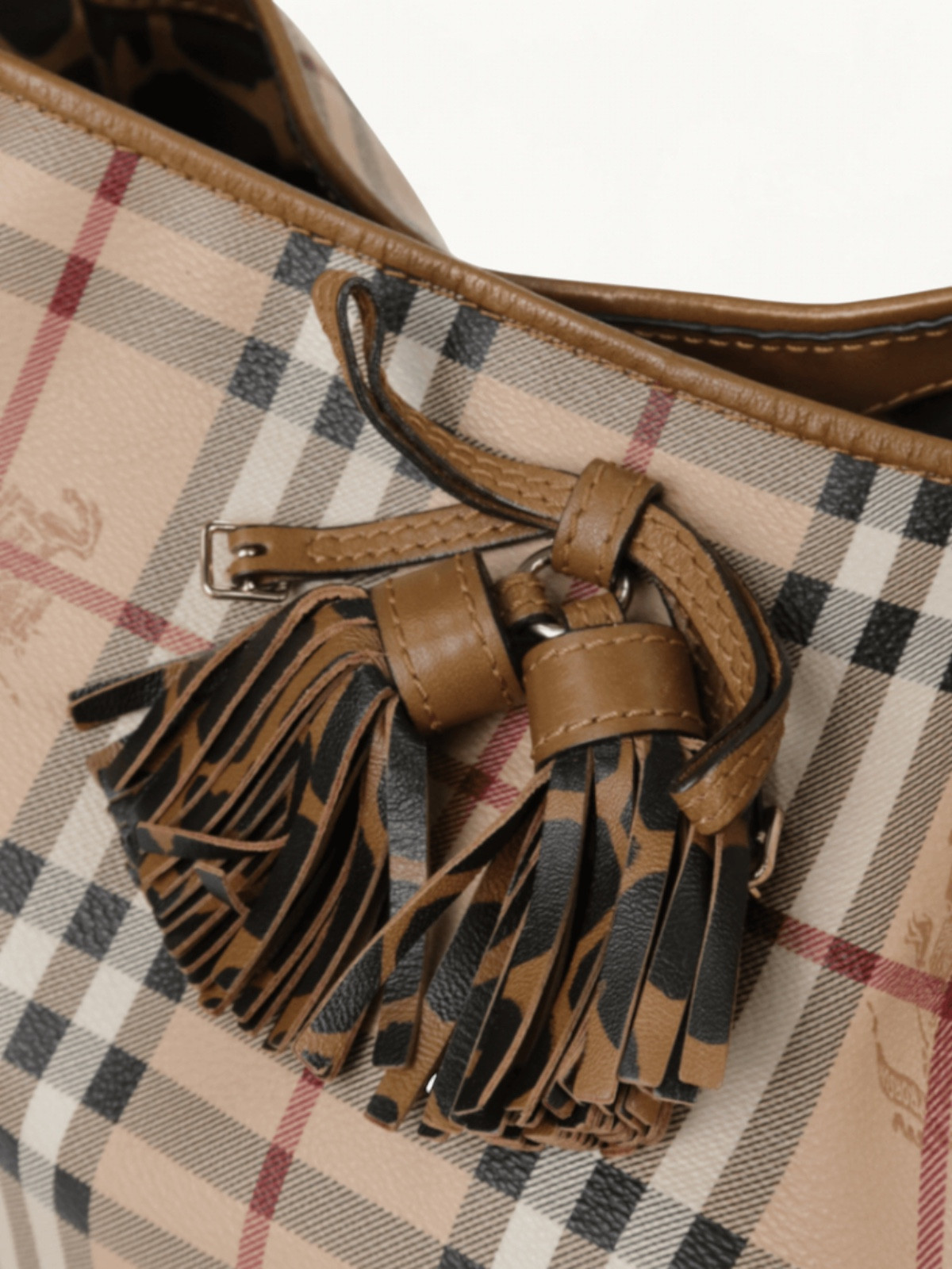 Burberry Canterbury  6