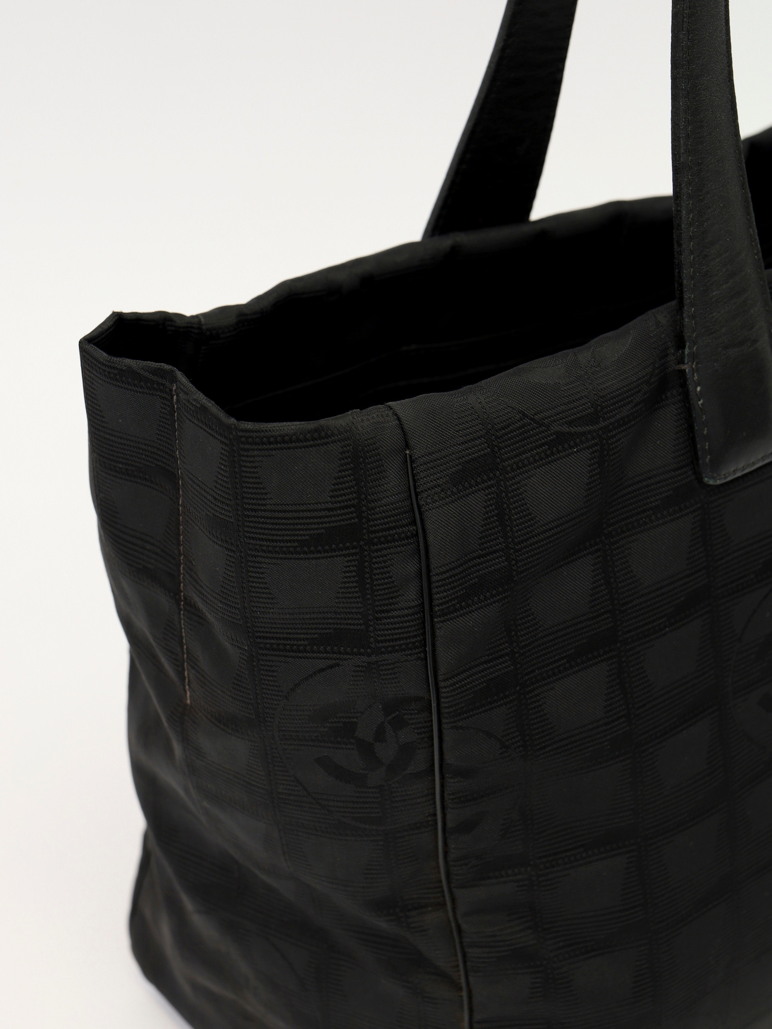 Chanel Travel Line  5