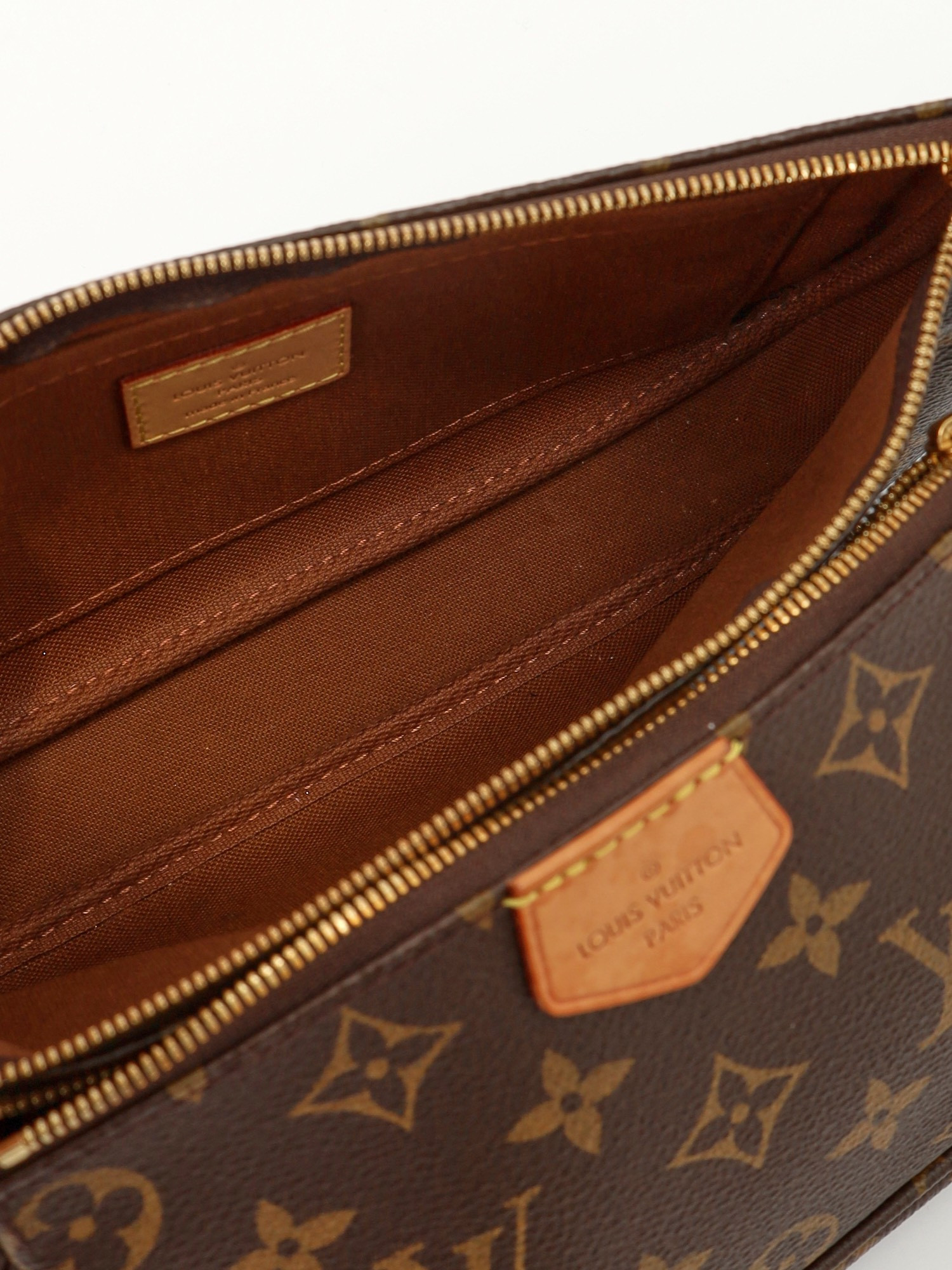 Louis Vuitton Multi Pochette  11