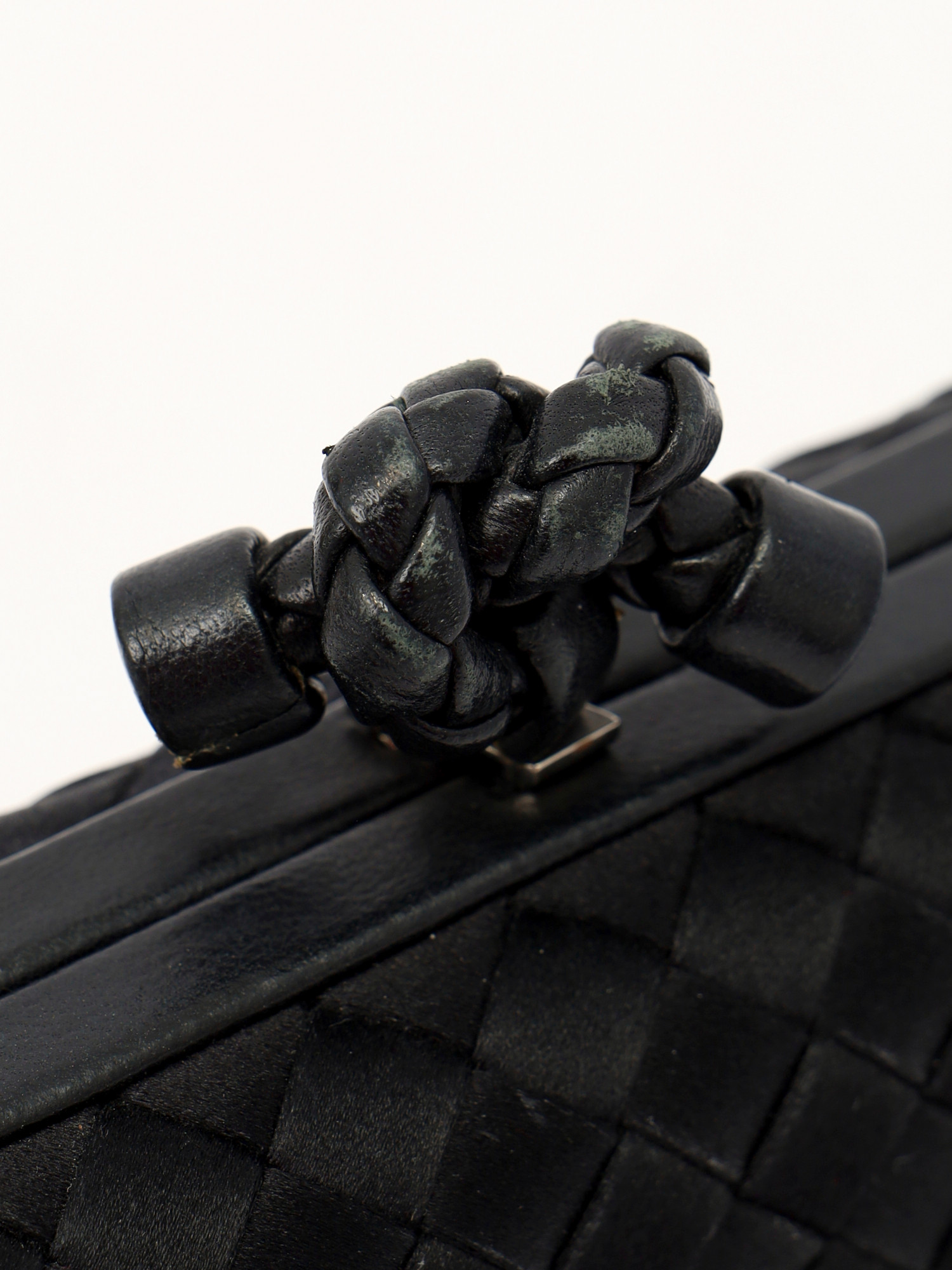 Bottega Veneta Knot 5