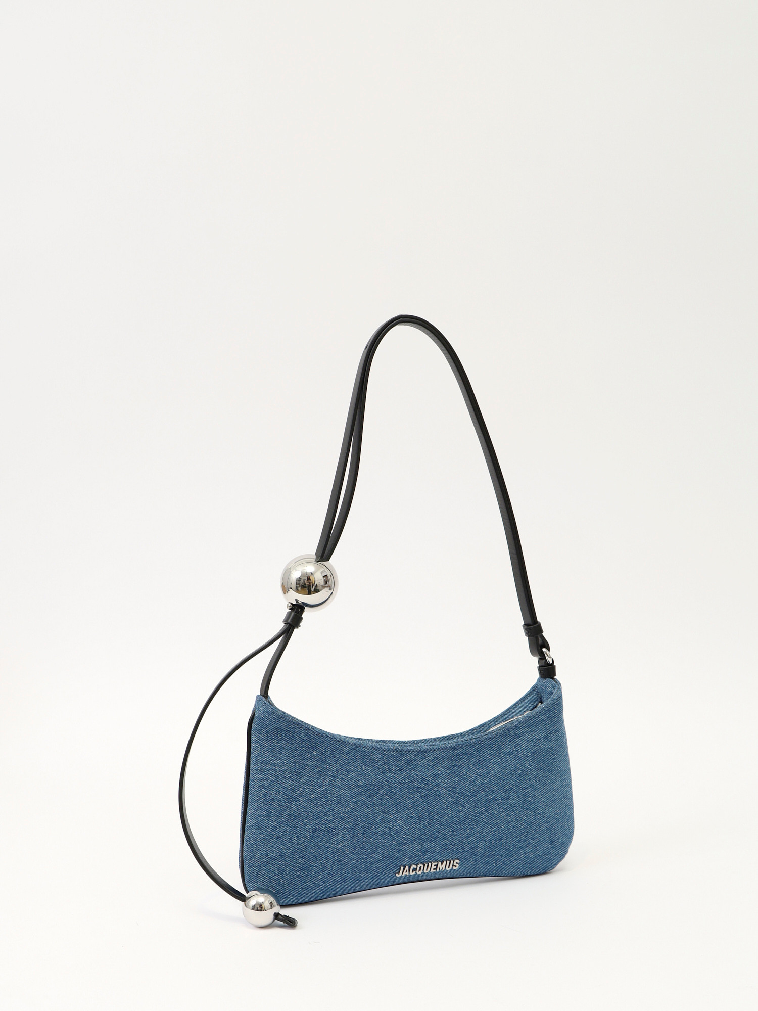 Jacquemus Le Bisou  2