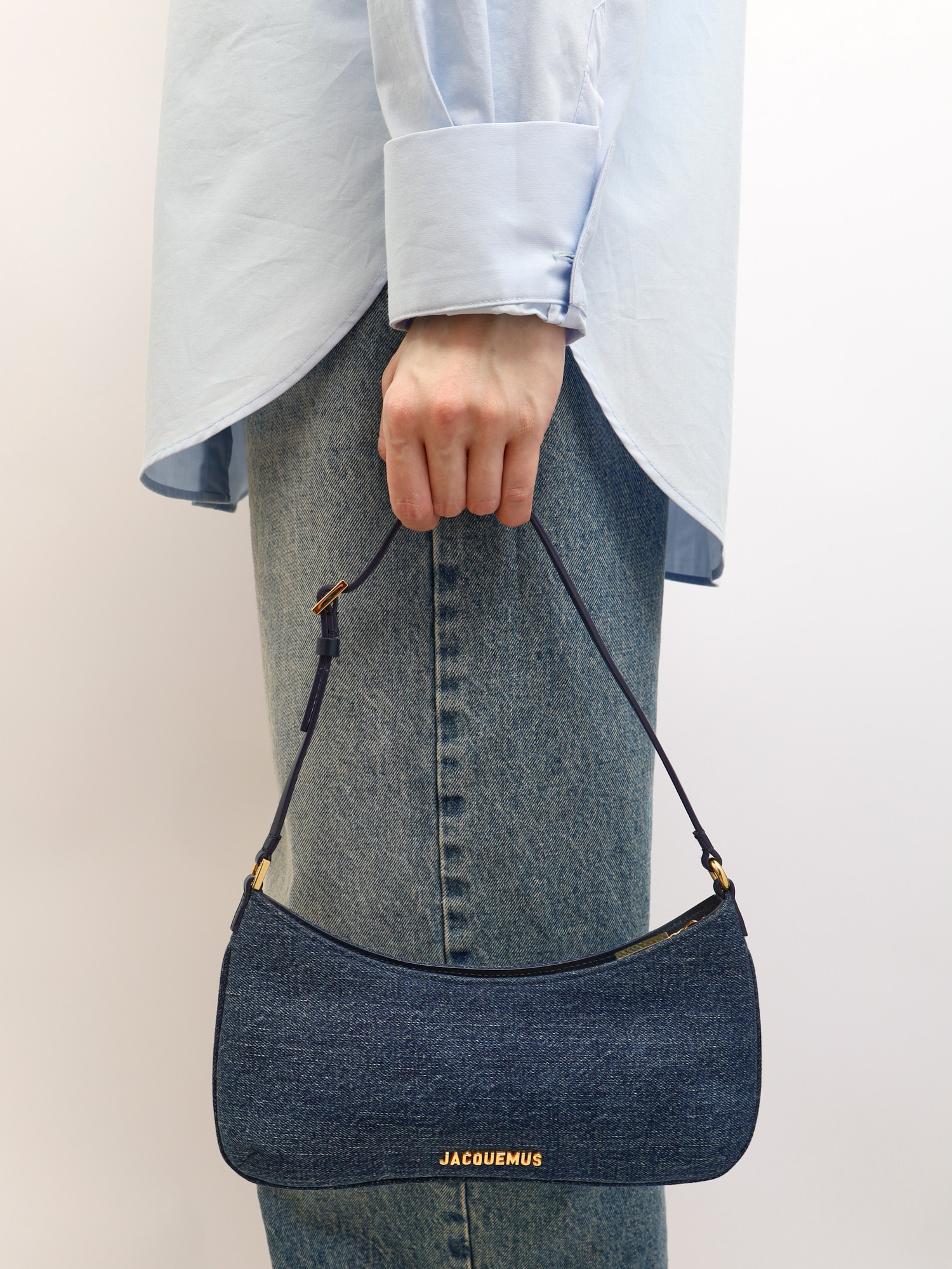 Jacquemus Le Bisou  1