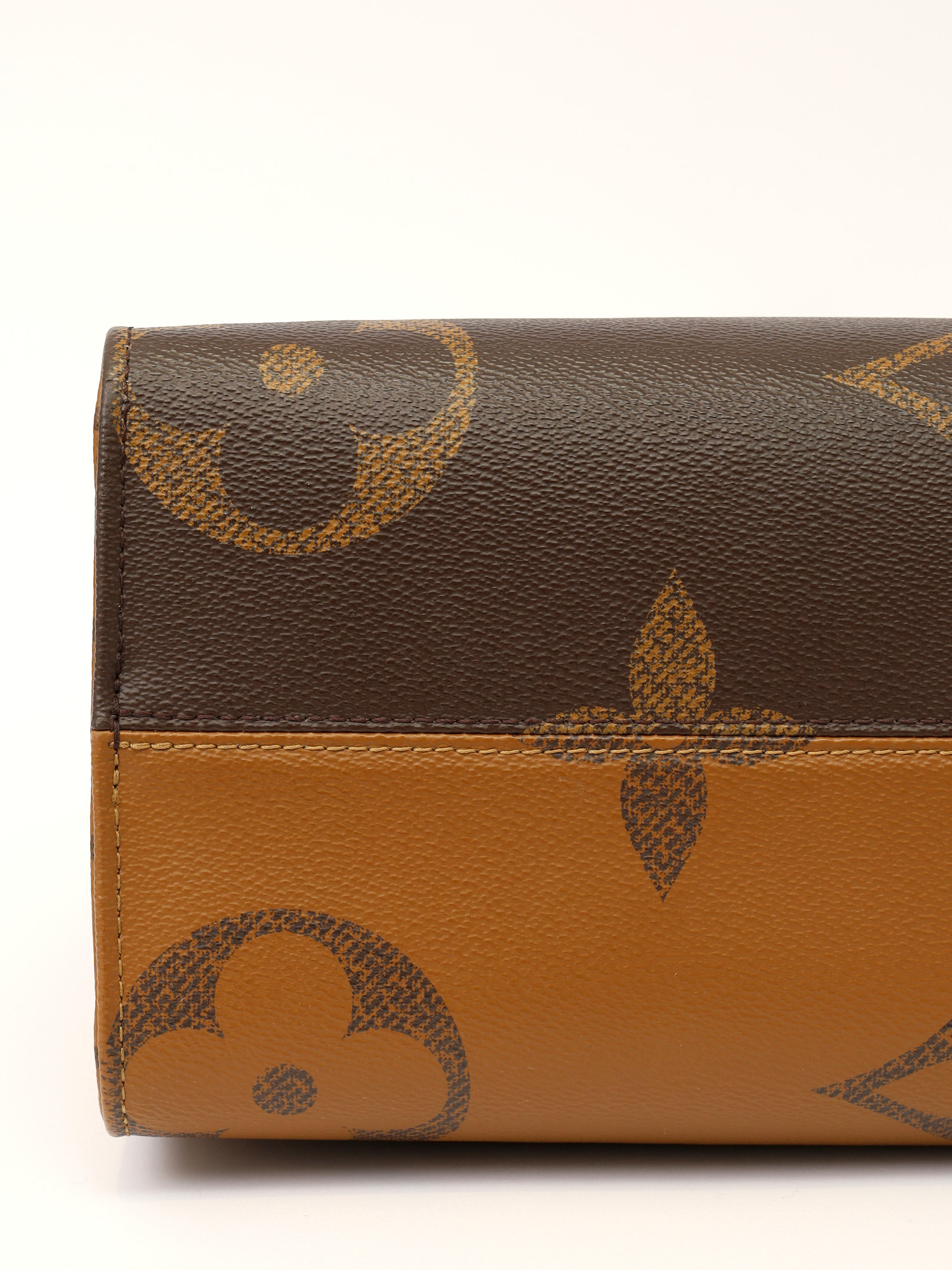 Louis Vuitton OnTheGo 7