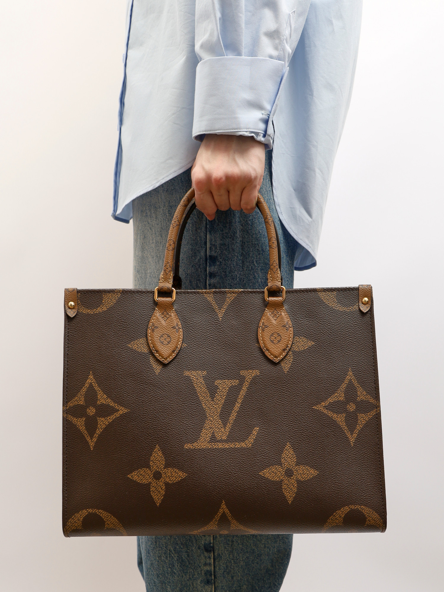 Louis Vuitton OnTheGo 1