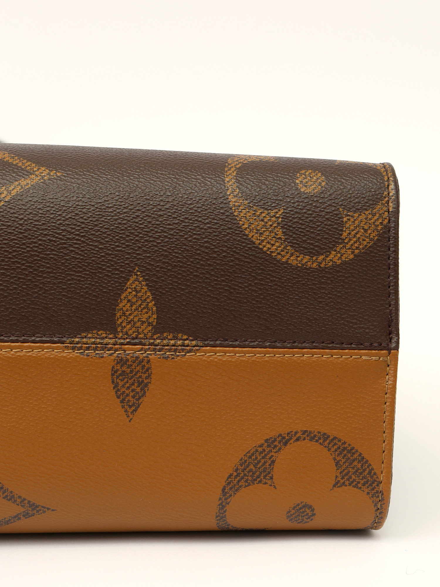 Louis Vuitton OnTheGo 8