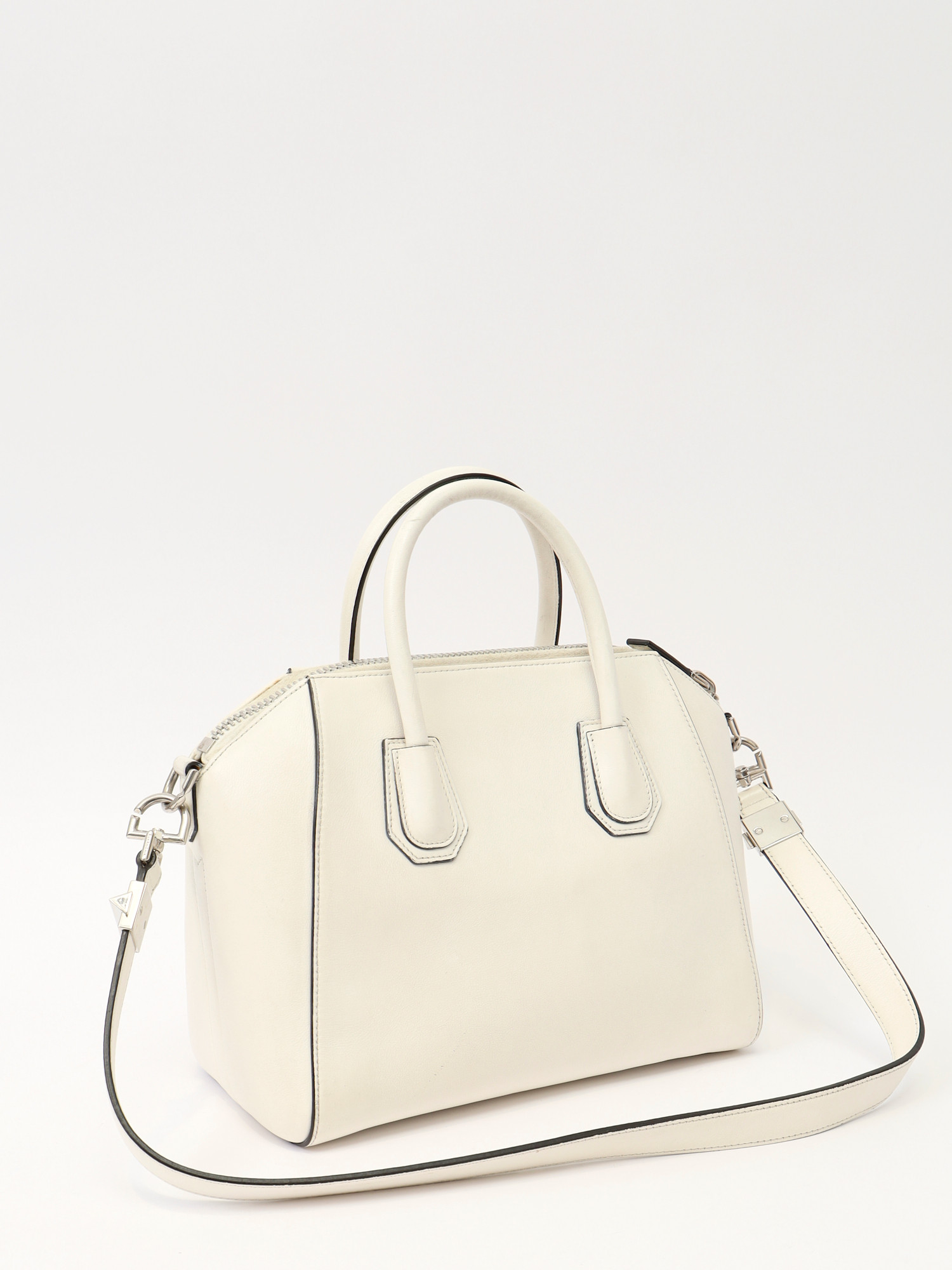 Givenchy Antigona 3