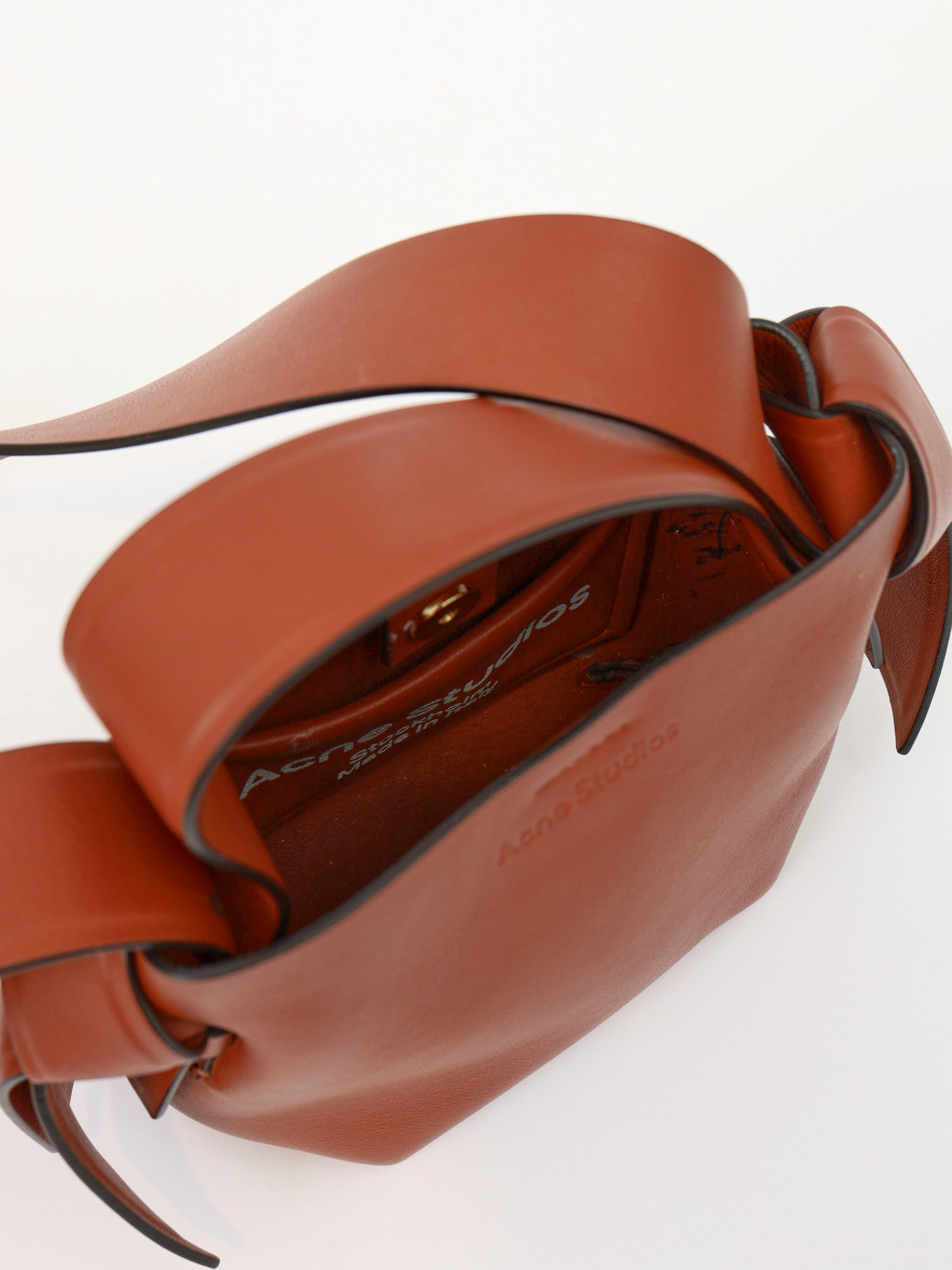 Acne Studios Musubi 10