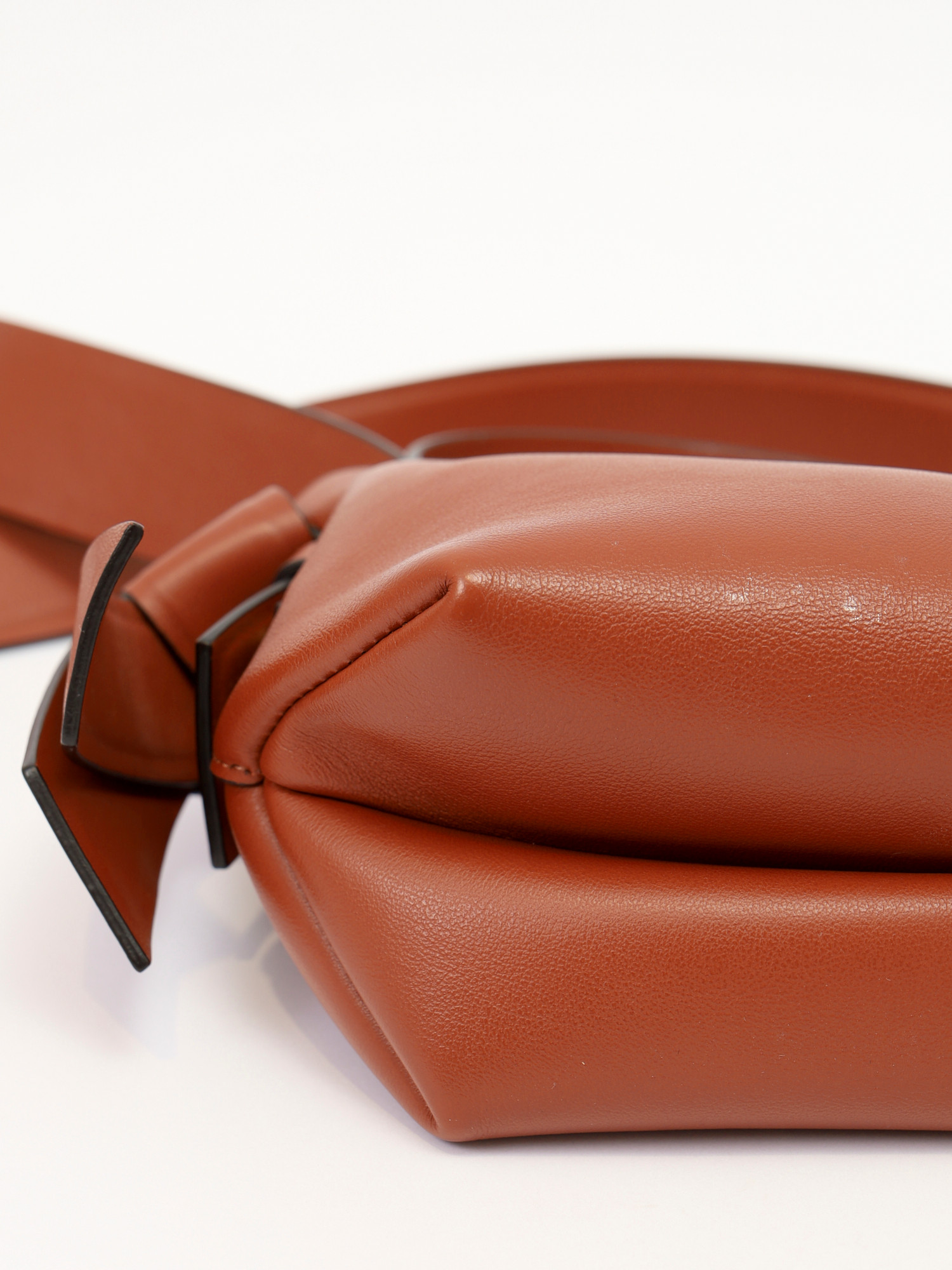 Acne Studios Musubi 8