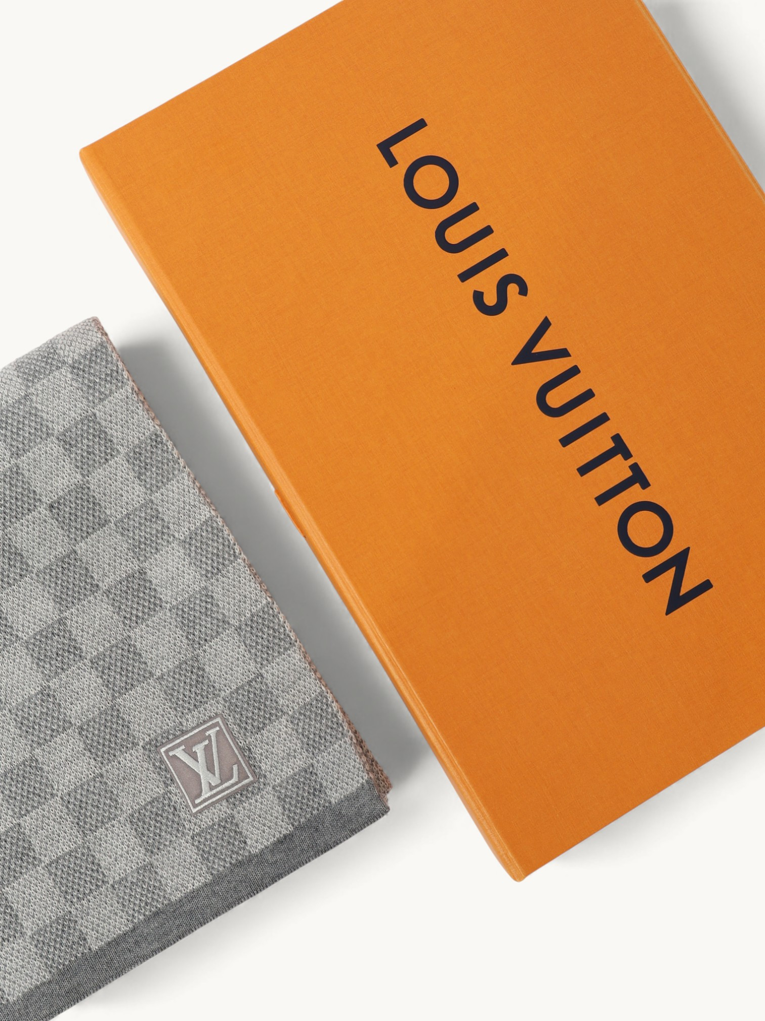 Louis Vuitton Scarf 2