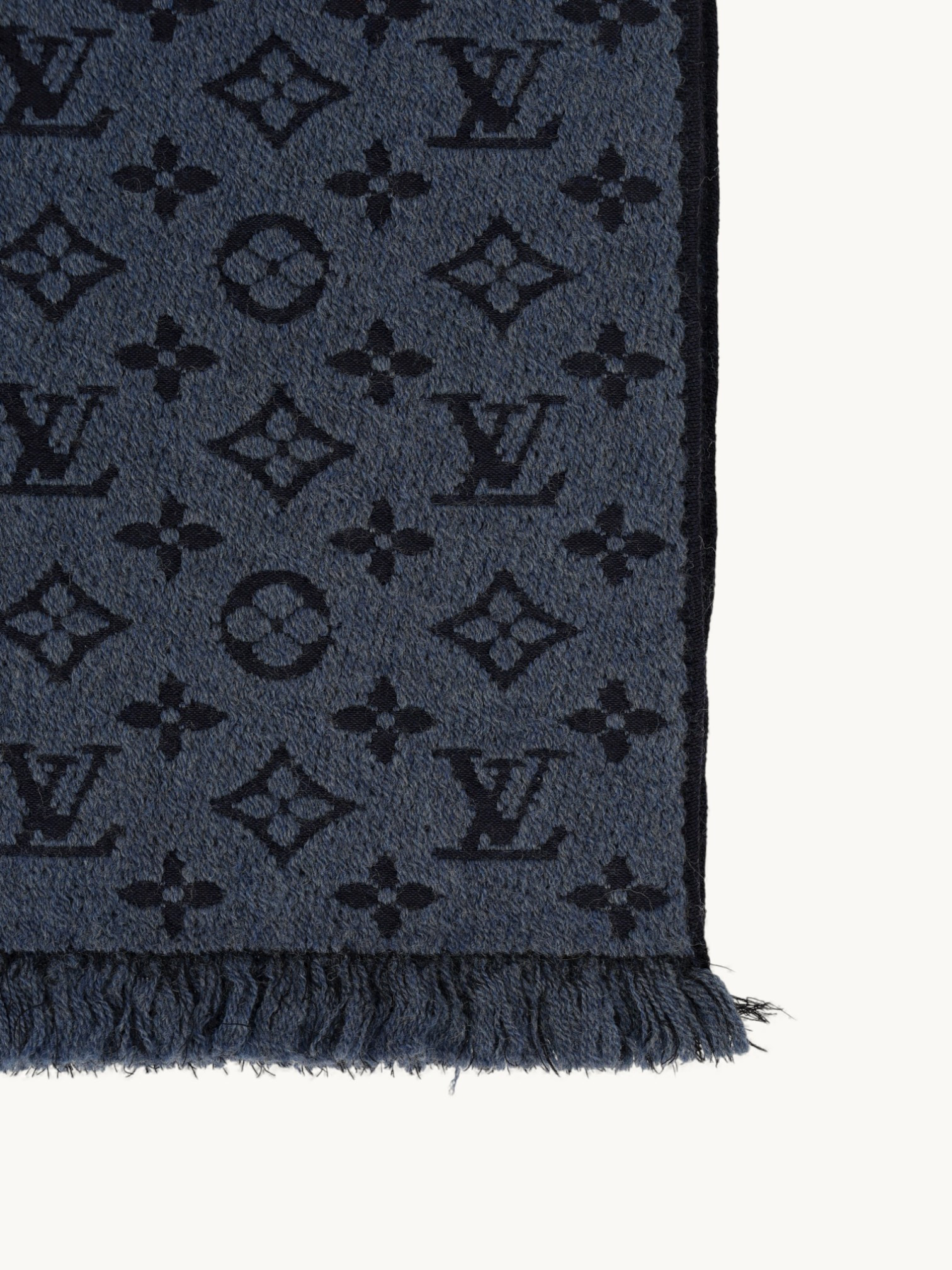 Louis Vuitton Scarf 3