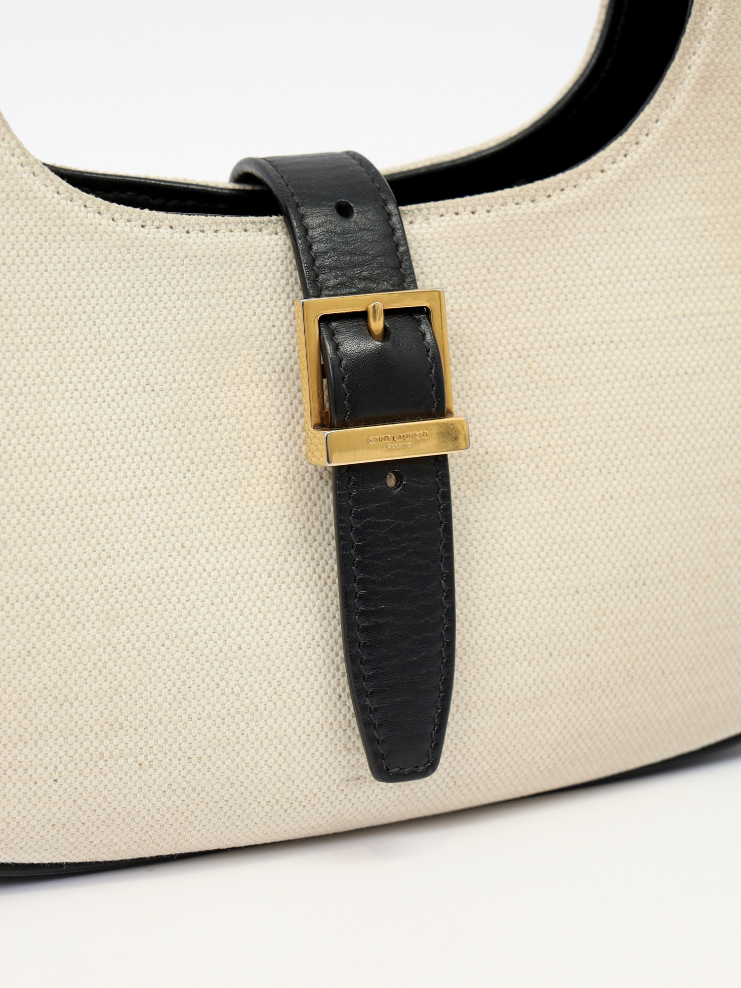 Saint Laurent Le fermoir 4