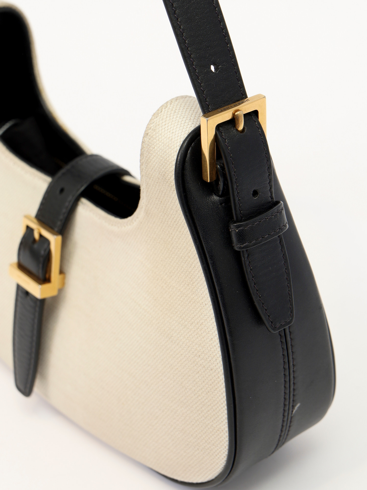 Saint Laurent Le fermoir 6