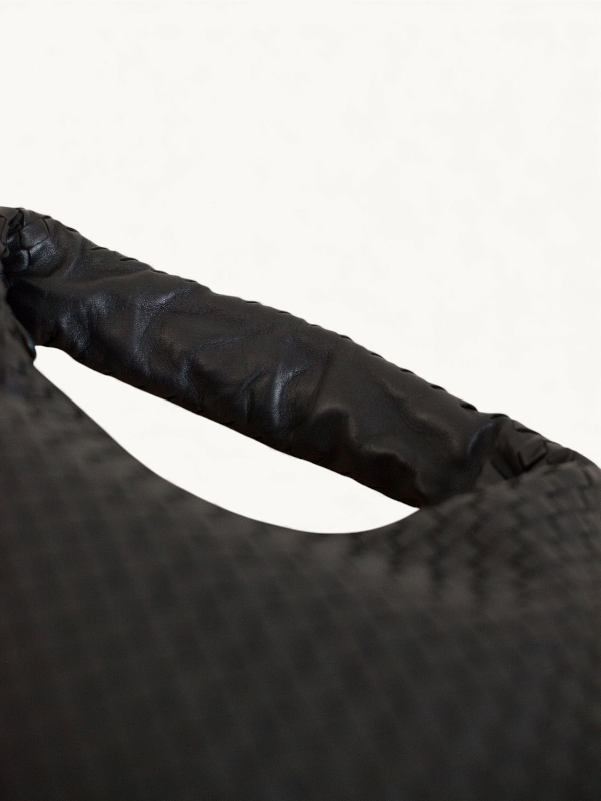 Bottega Veneta Hobo 6