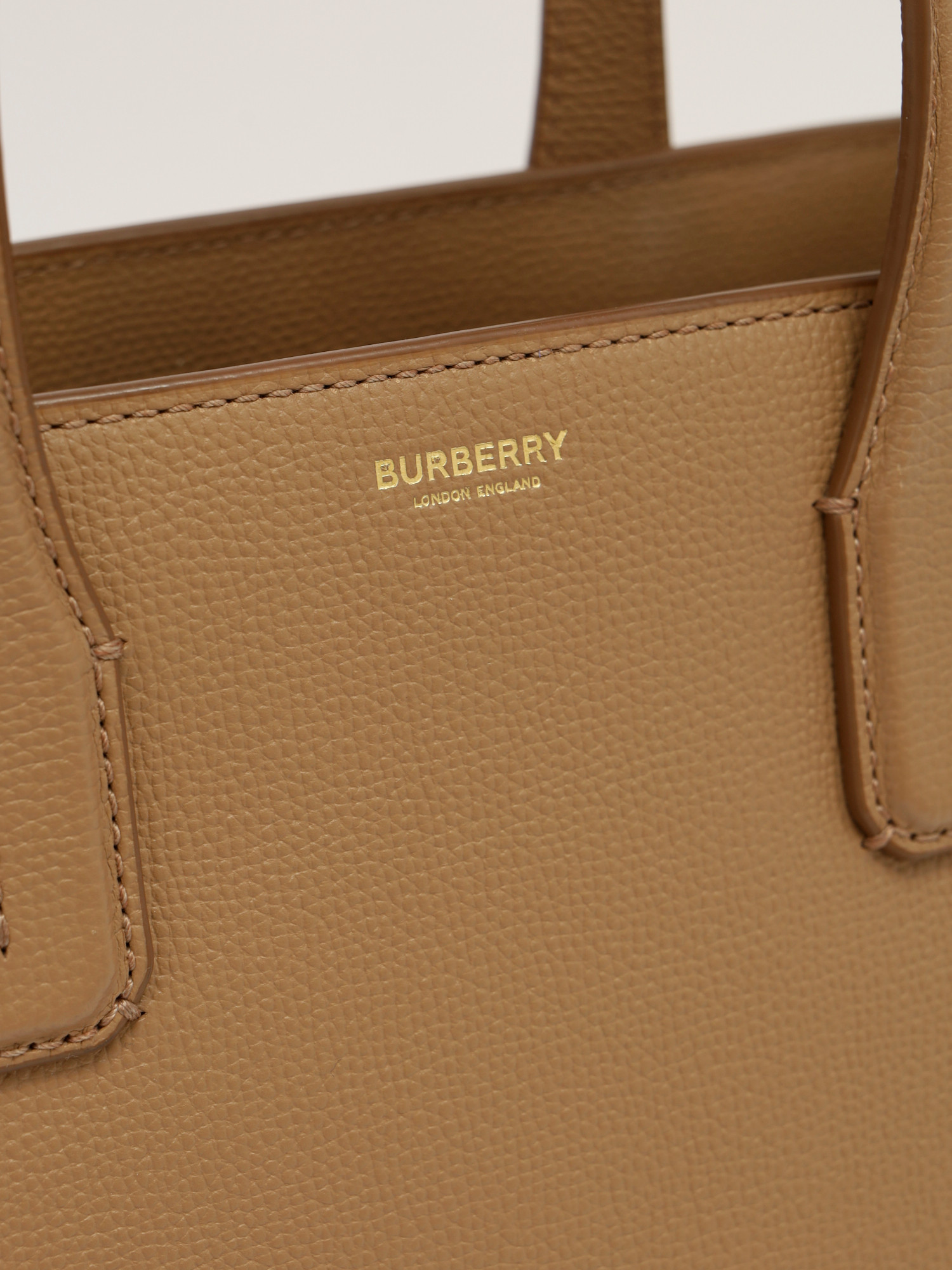 Burberry Banner 5