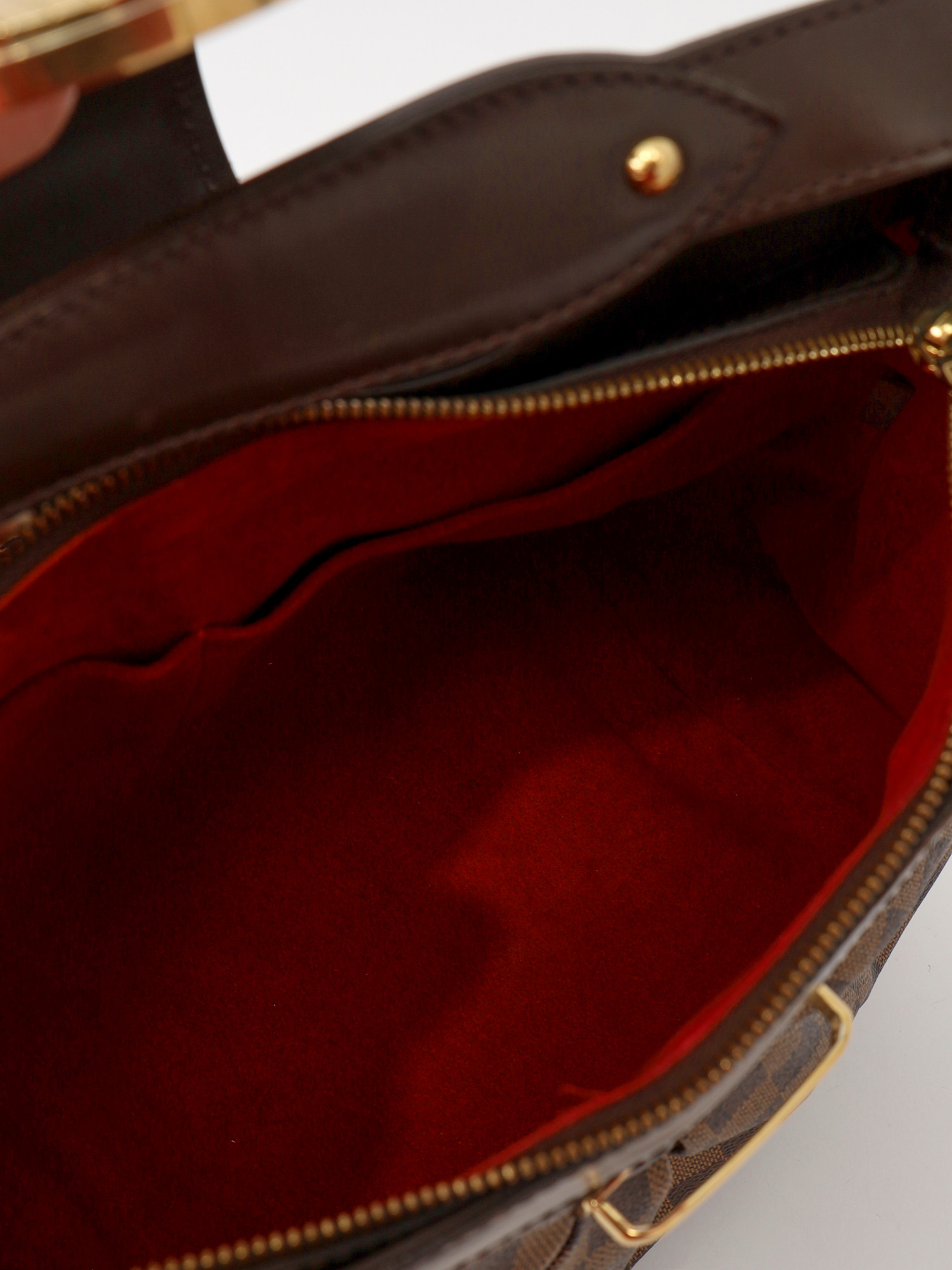 Louis Vuitton Sistina 9