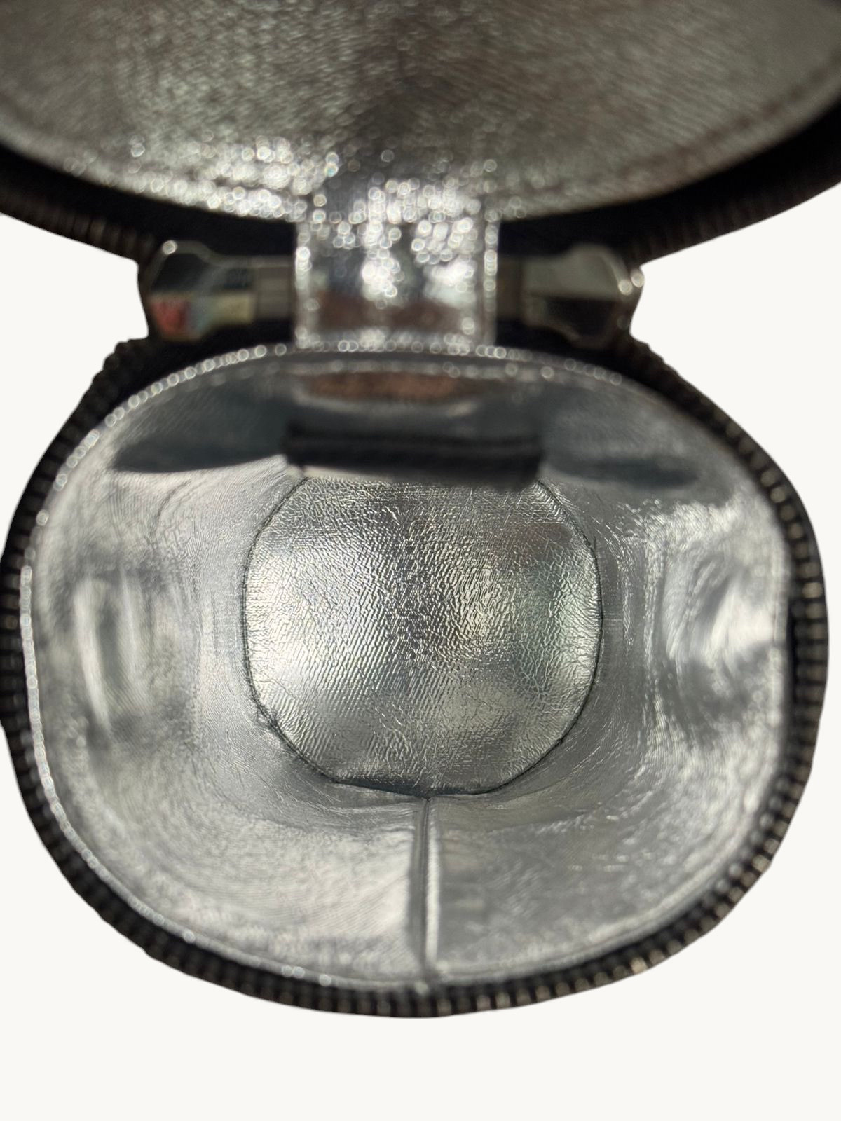 Louis Vuitton Bottle Holder  7