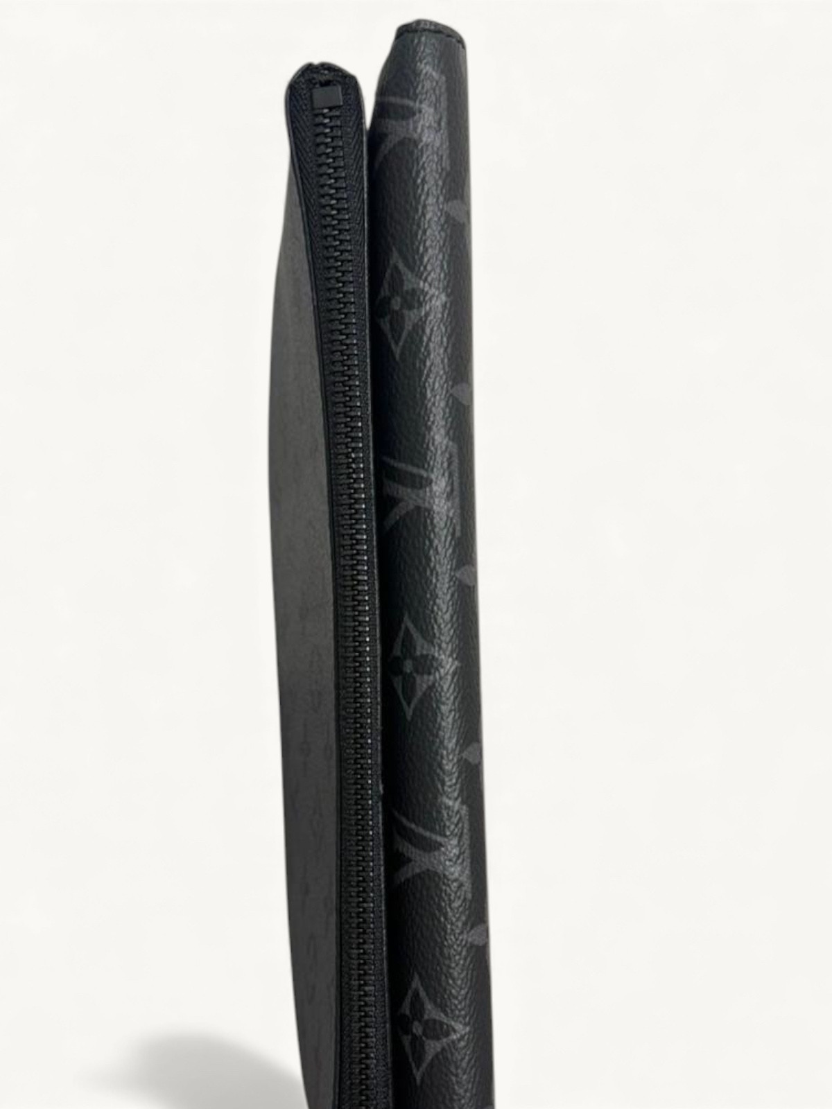 Louis Vuitton Pochette Voyage  4