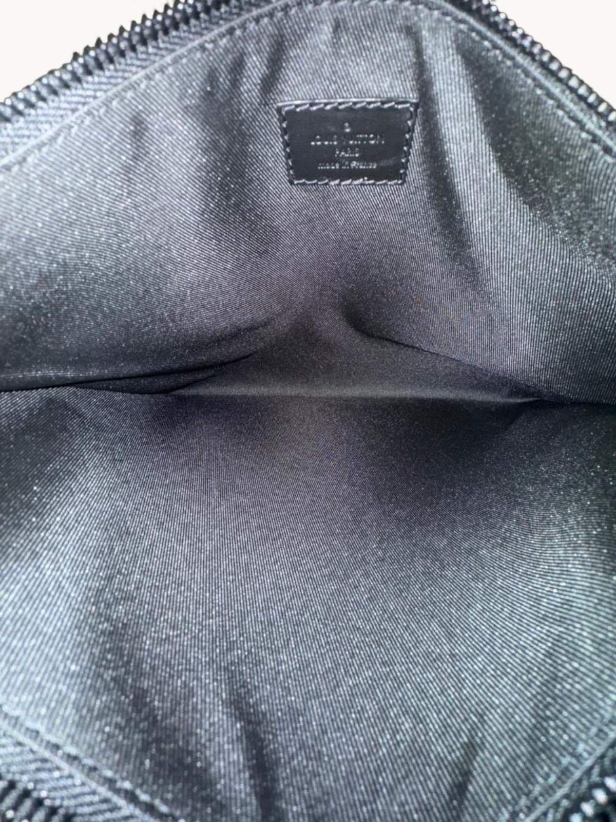 Louis Vuitton Pochette Voyage  6