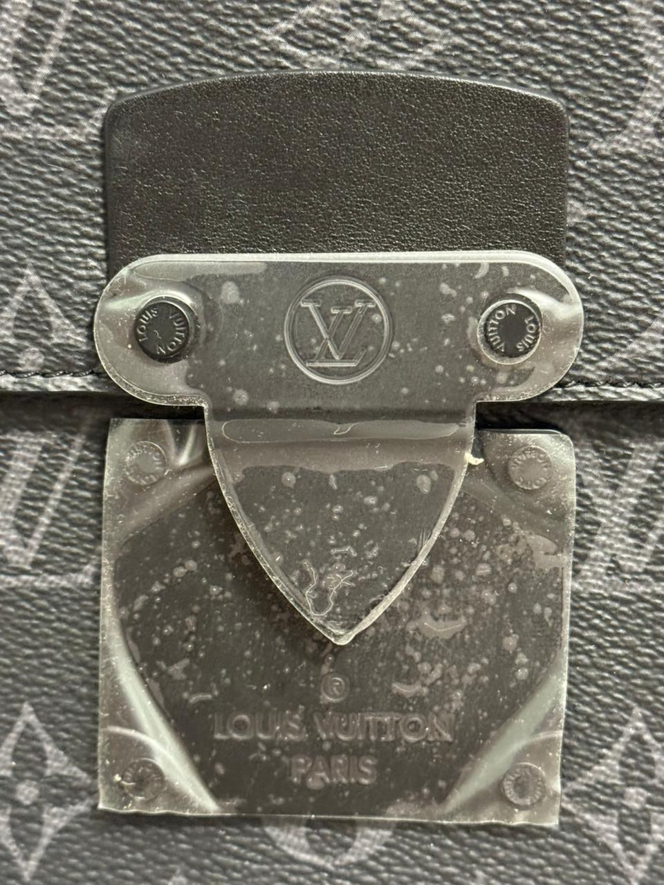 Louis Vuitton Pochette Voyage  2