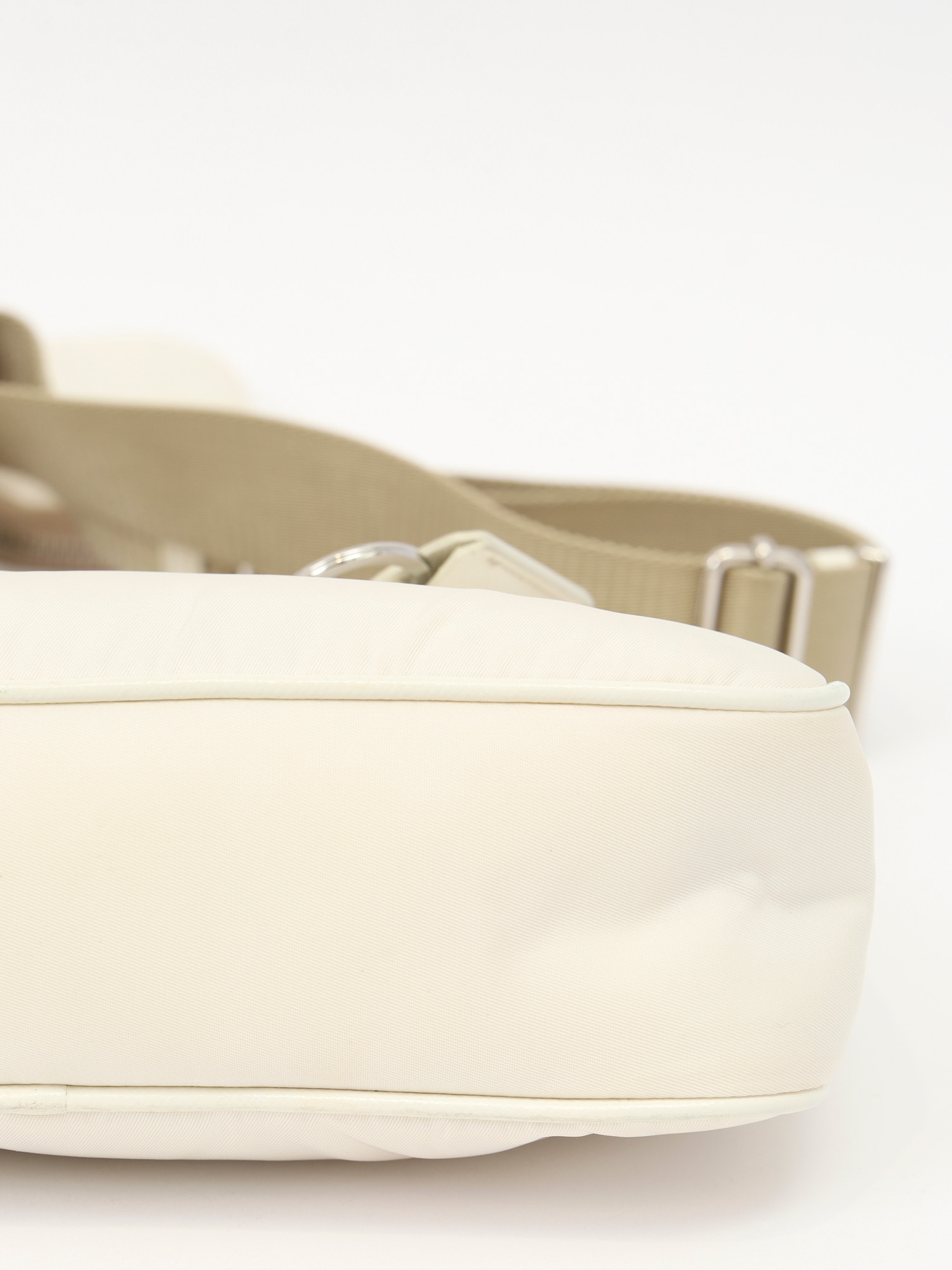 Prada Re-Edition 2005 11