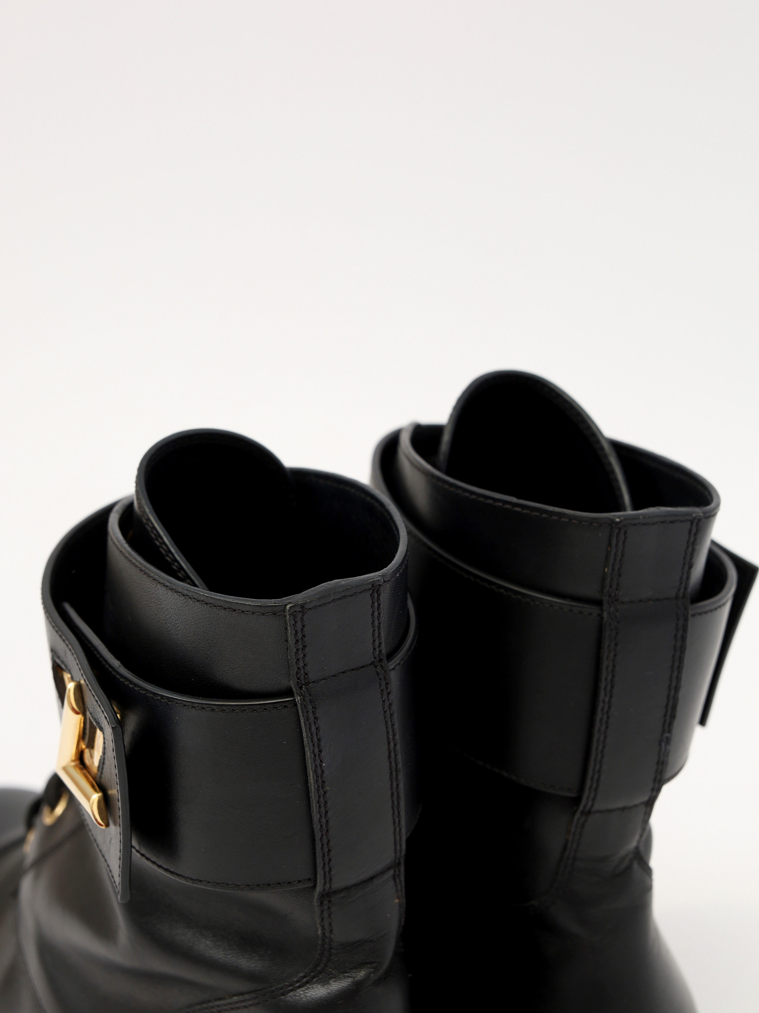 Louis Vuitton Shoes 38.5 7