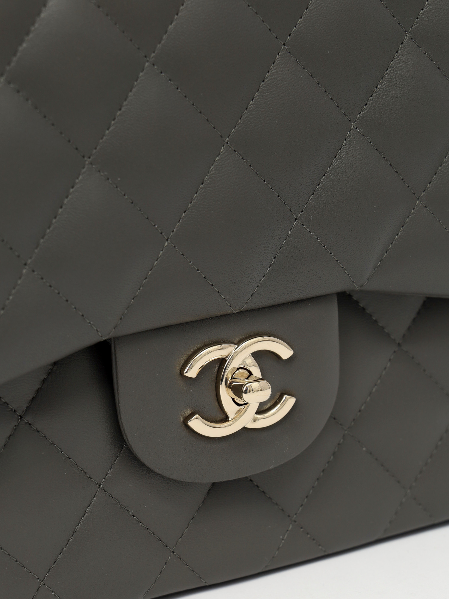 Chanel Timeless Classic 6