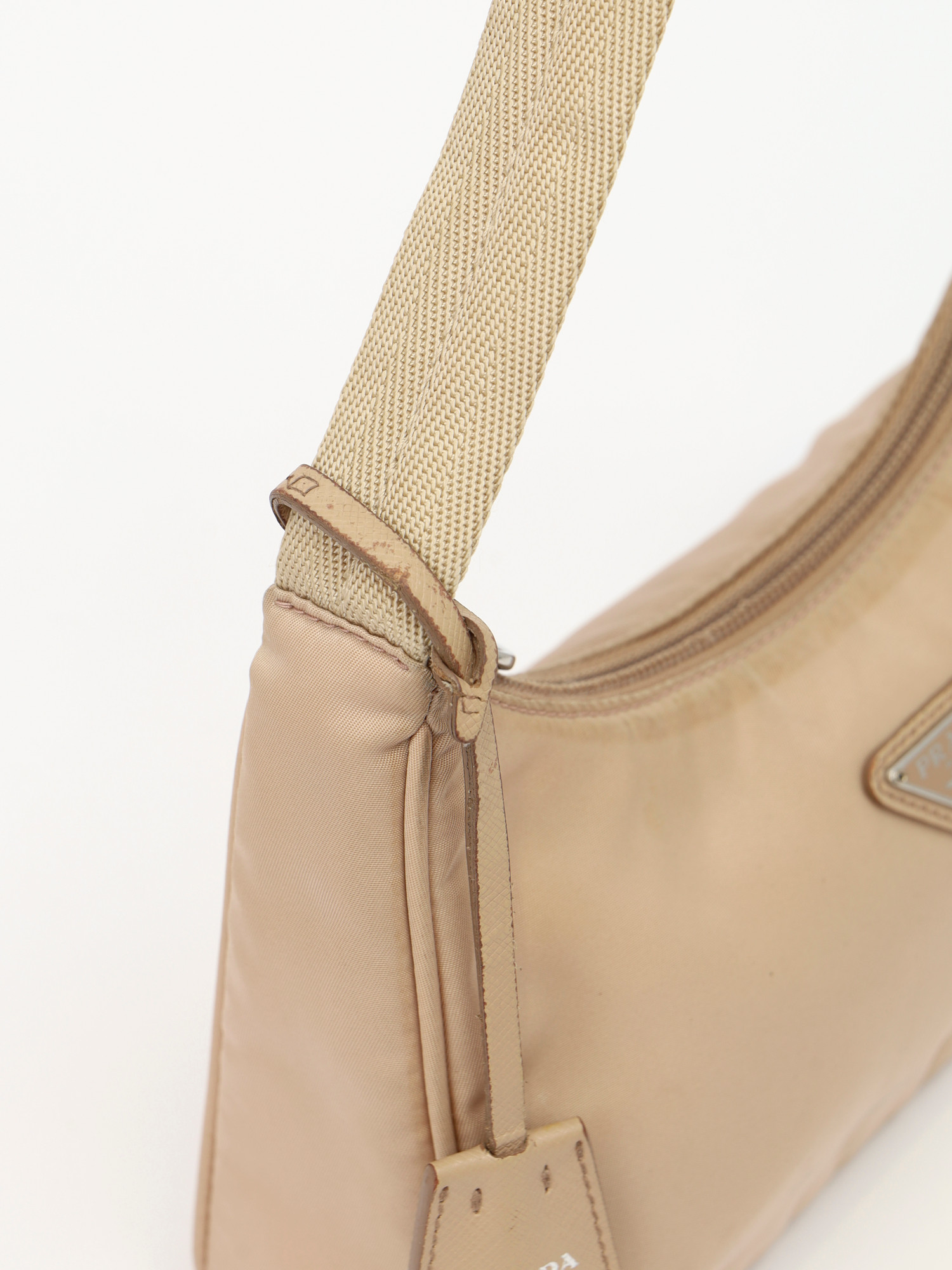 Prada Re-Edition 2000 6