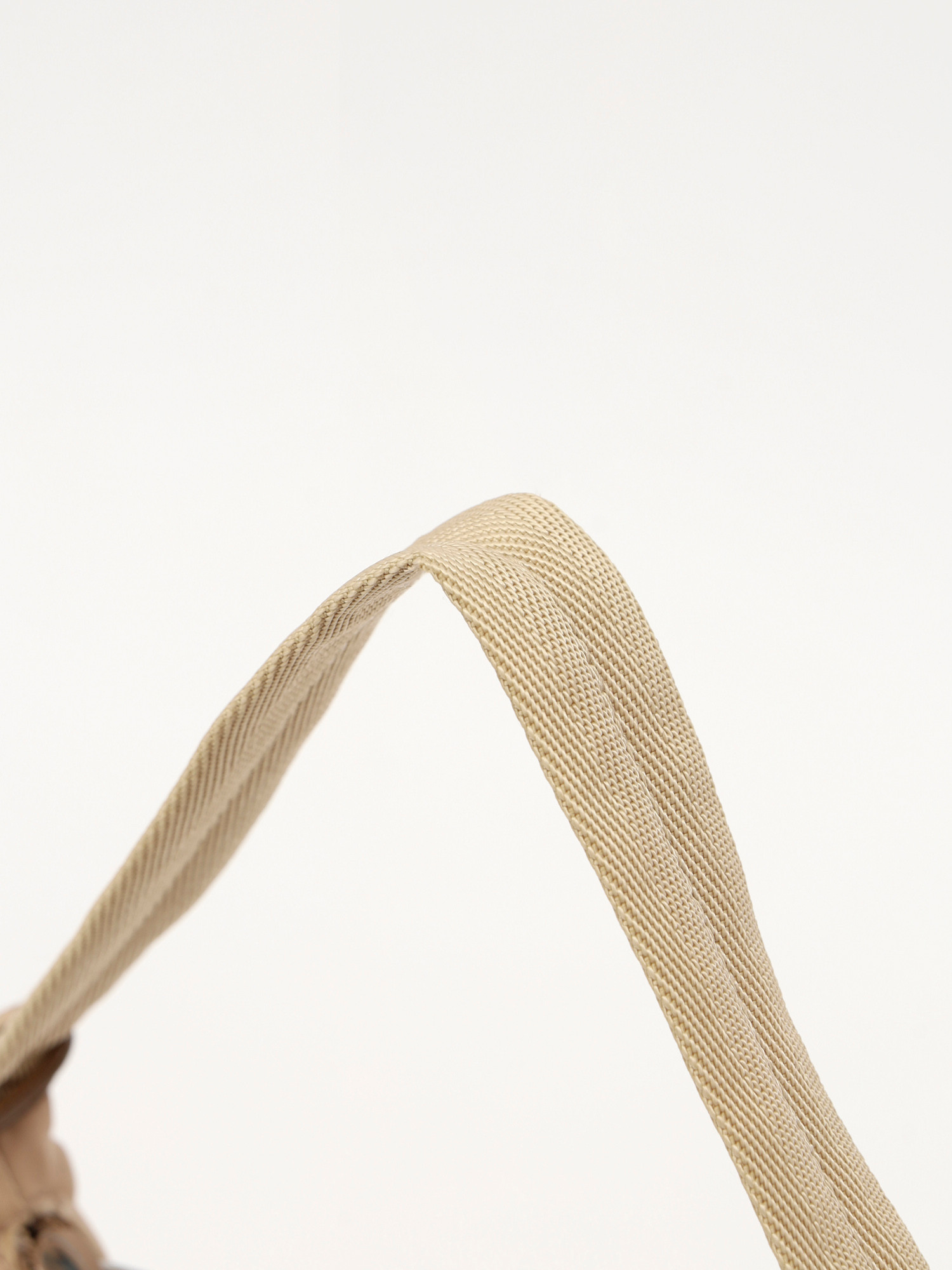 Prada Re-Edition 2000 8