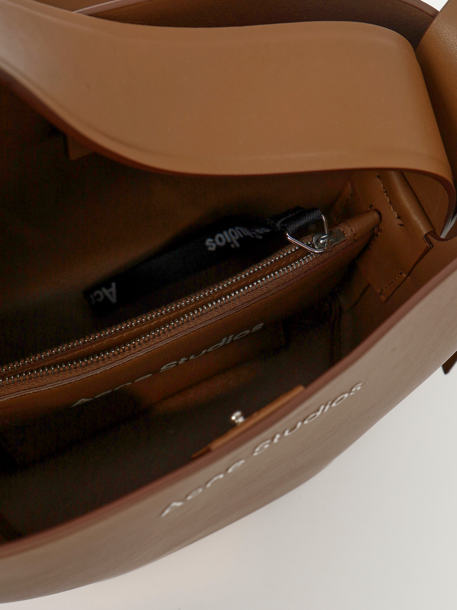 Acne Studios Musubi 10